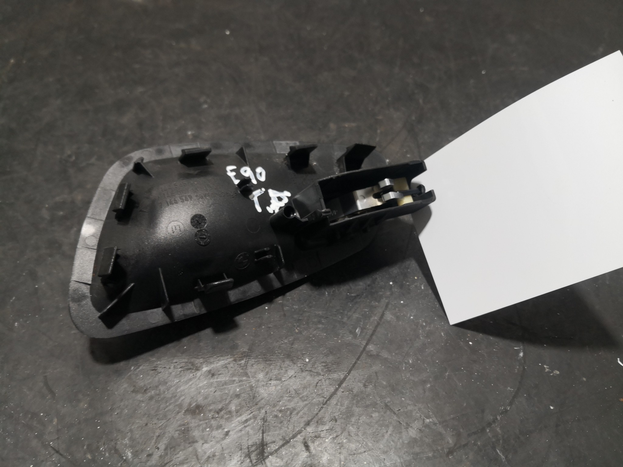 Puxador Interior Trás Esq BMW 3 (E90) | 04 - 12 Imagem-1