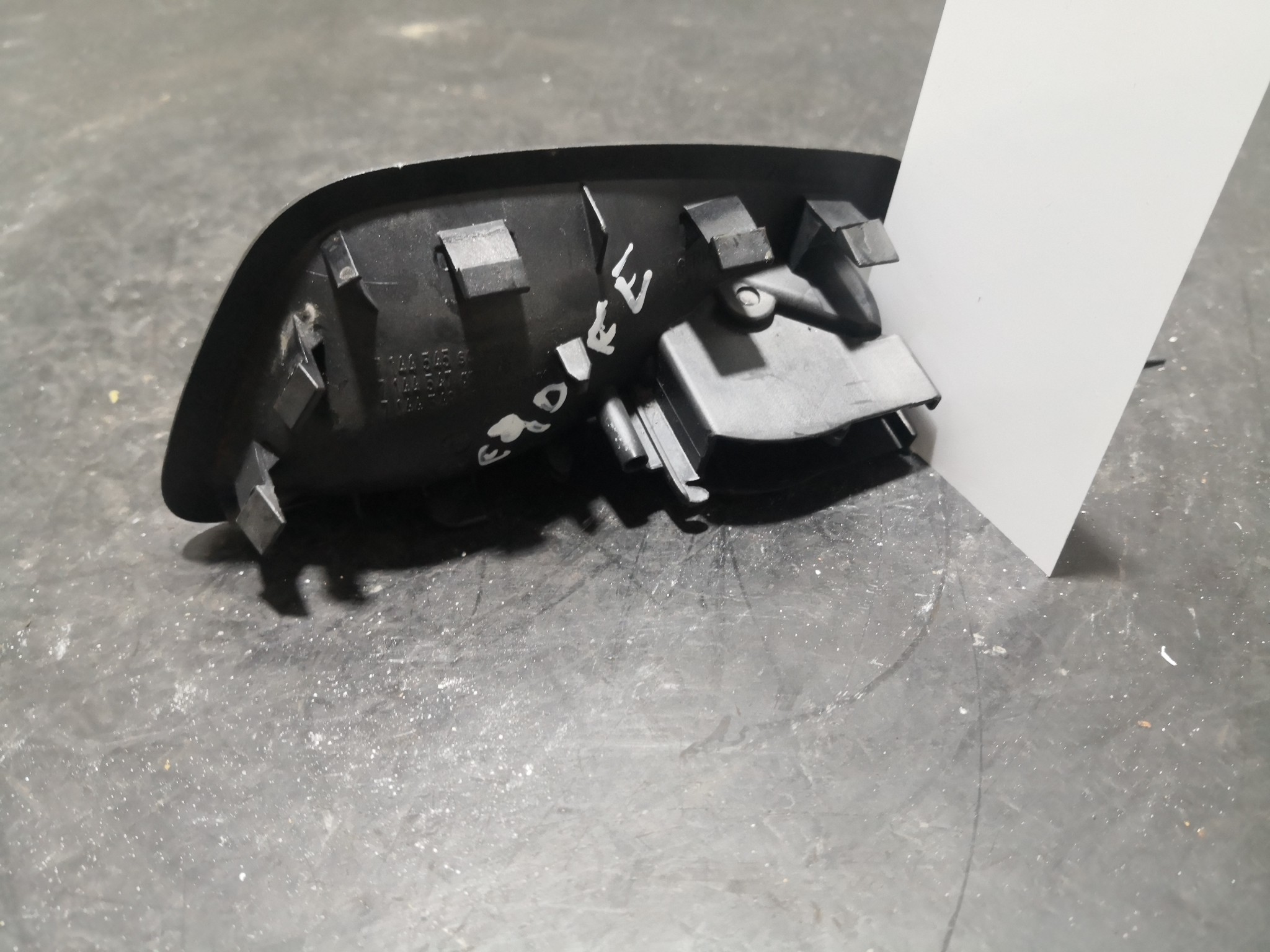 Puxador Interior Frt Esq BMW 3 (E90) | 04 - 12 Imagem-1