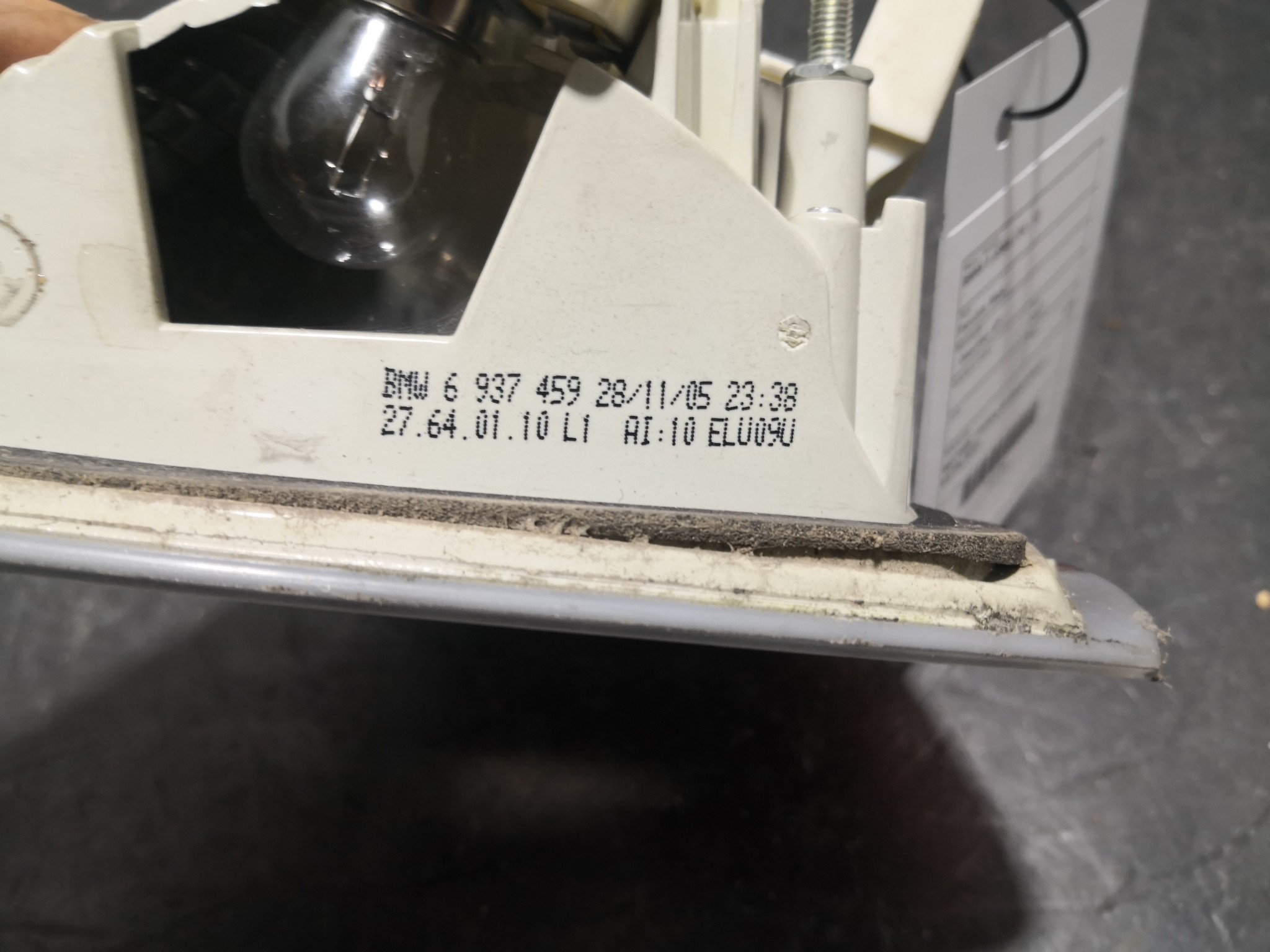 Farolim Mala BMW 3 (E90) | 04 - 12 Imagem-1