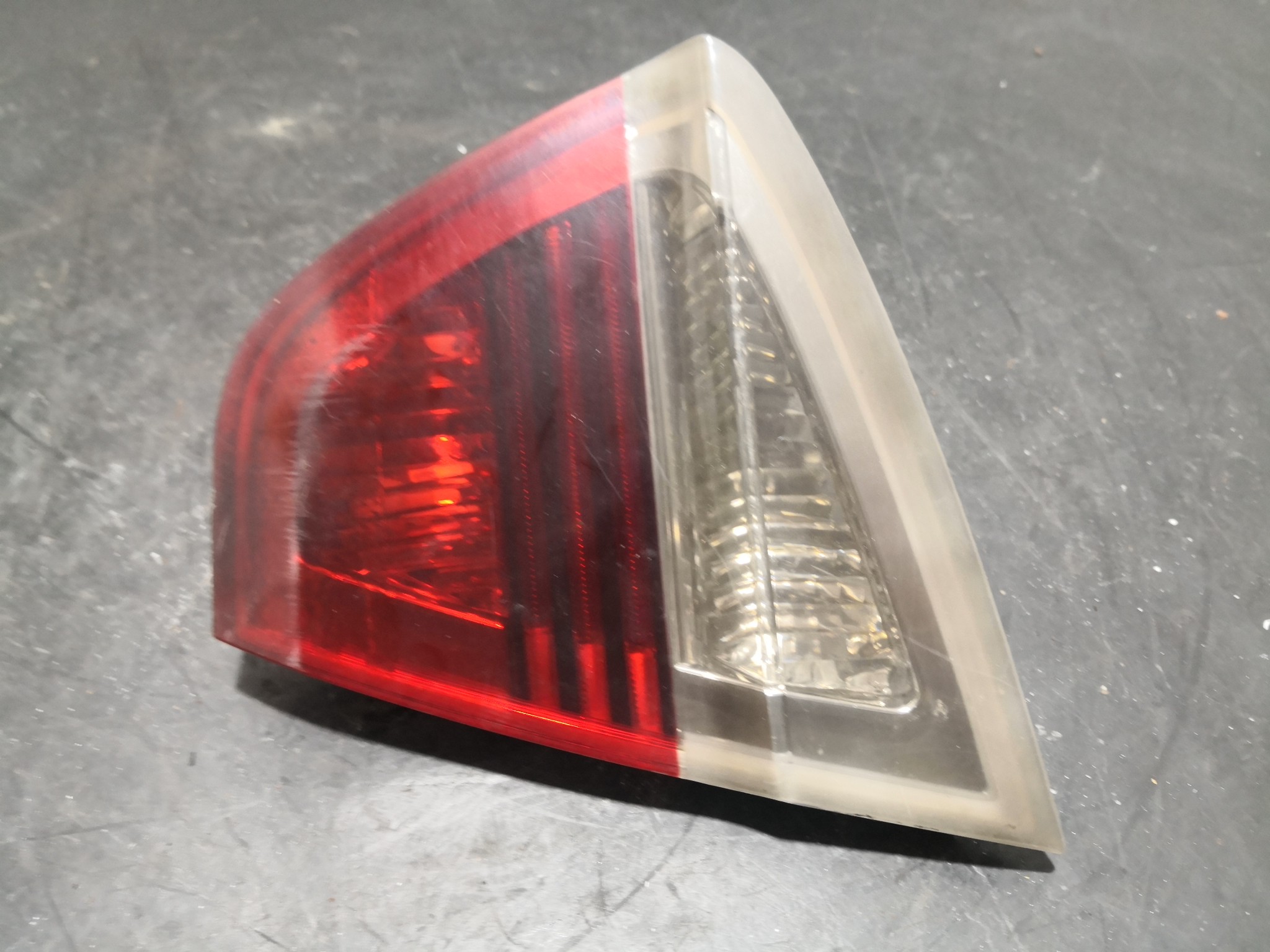 Farolim Mala BMW 3 (E90) | 04 - 12 Imagem-1