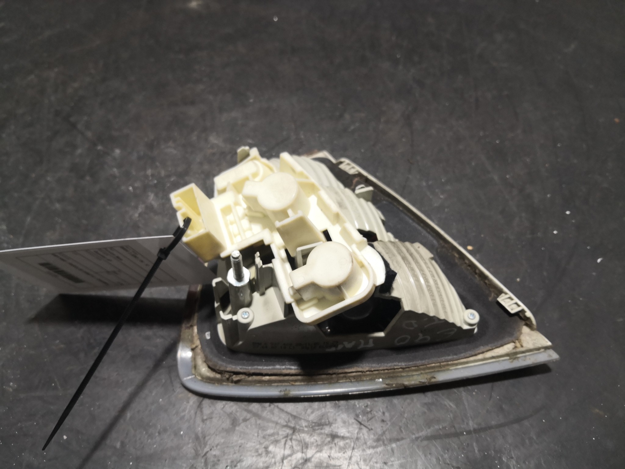 Farolim Mala BMW 3 (E90) | 04 - 12 Imagem-3