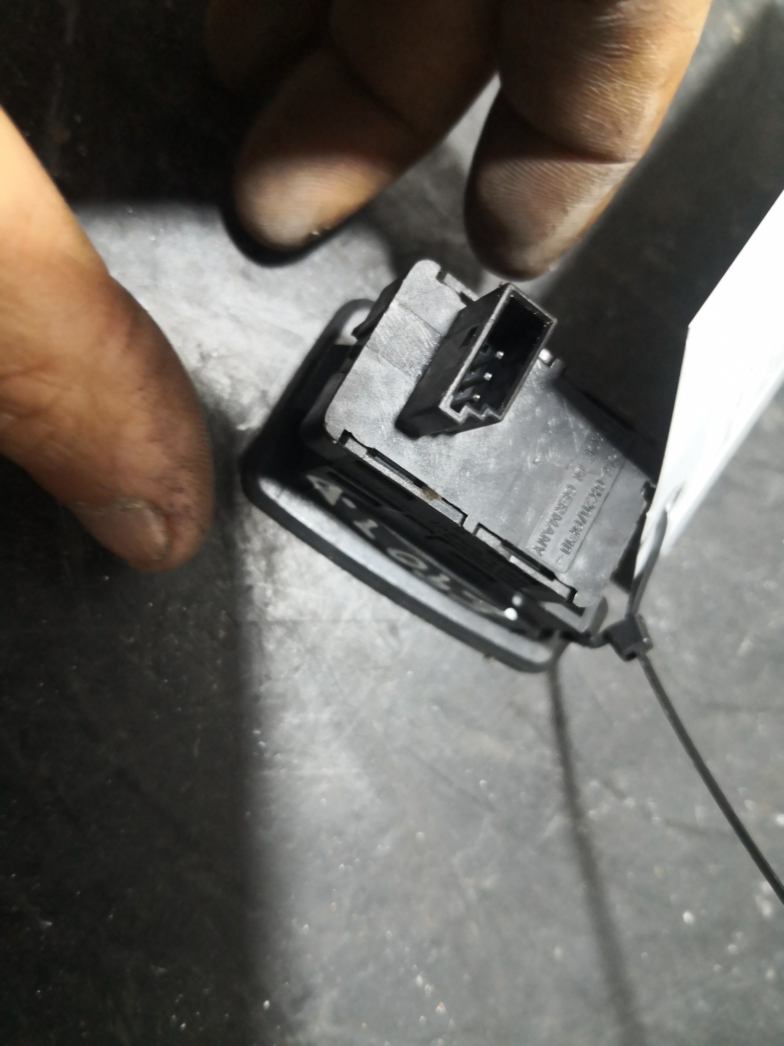 Botão Vidros BMW 3 (E90) | 04 - 12 Imagem-1