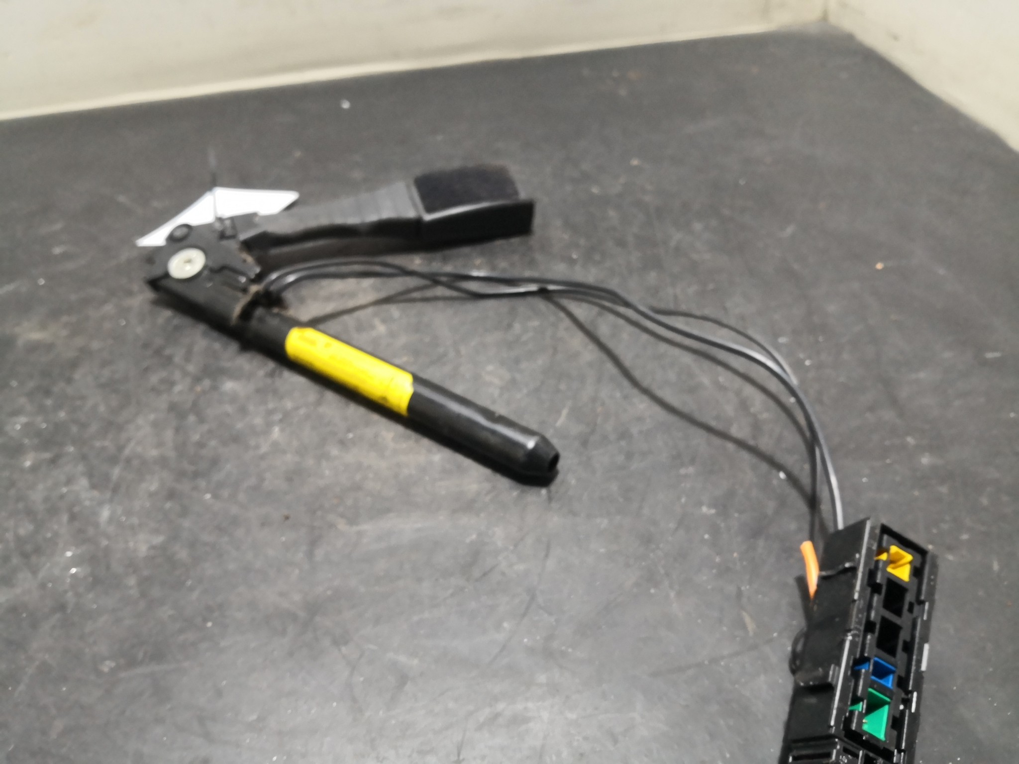 Engate Cinto Frente Esq OPEL ASTRA H (A04) | 04 - 14 Imagem-2