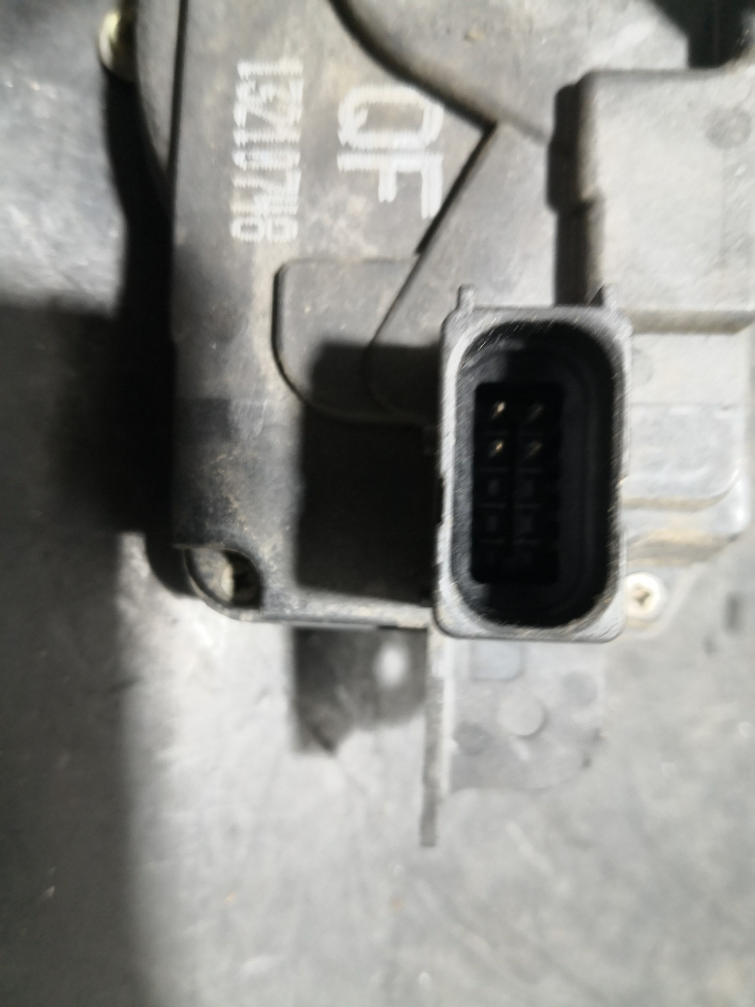 Fecho da Porta Frente Esq OPEL ASTRA H (A04) | 04 - 14 Imagem-2