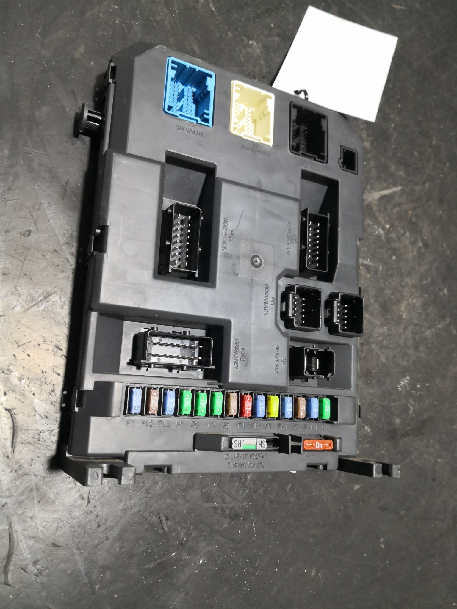 Caixa dos Fusíveis PEUGEOT - ID S_91768