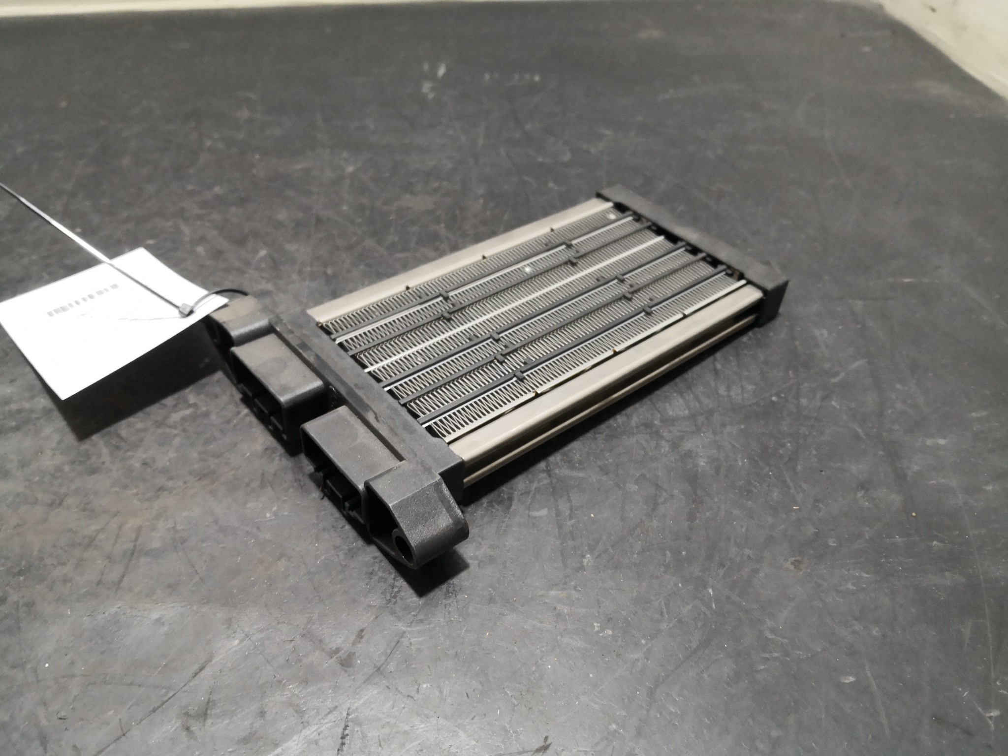 Radiador de Aquecimento Elétrico MITSUBISHI COLT VI (Z3_A, Z2_A) | 02 - 12 Imagem-4