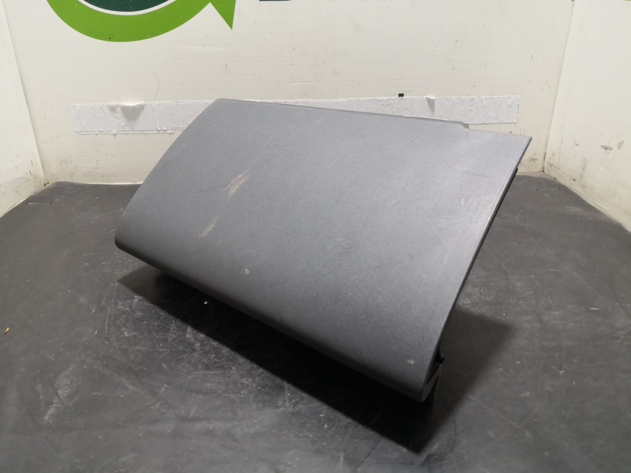 Porta Luvas MITSUBISHI - ID S_91841