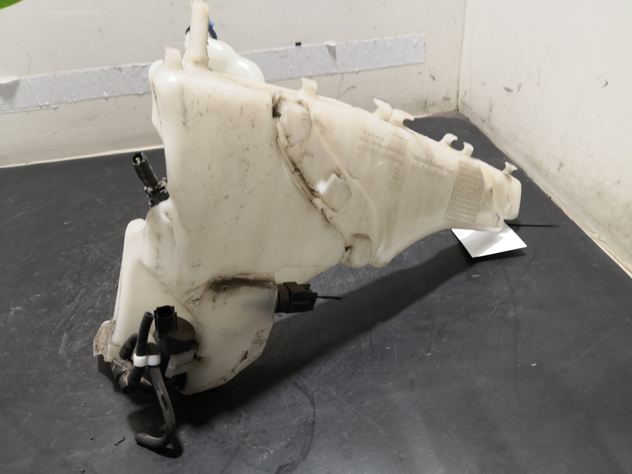 Reservatório Água Esguicho VOLVO C30 (533) | 06 - 13 Imagem-2