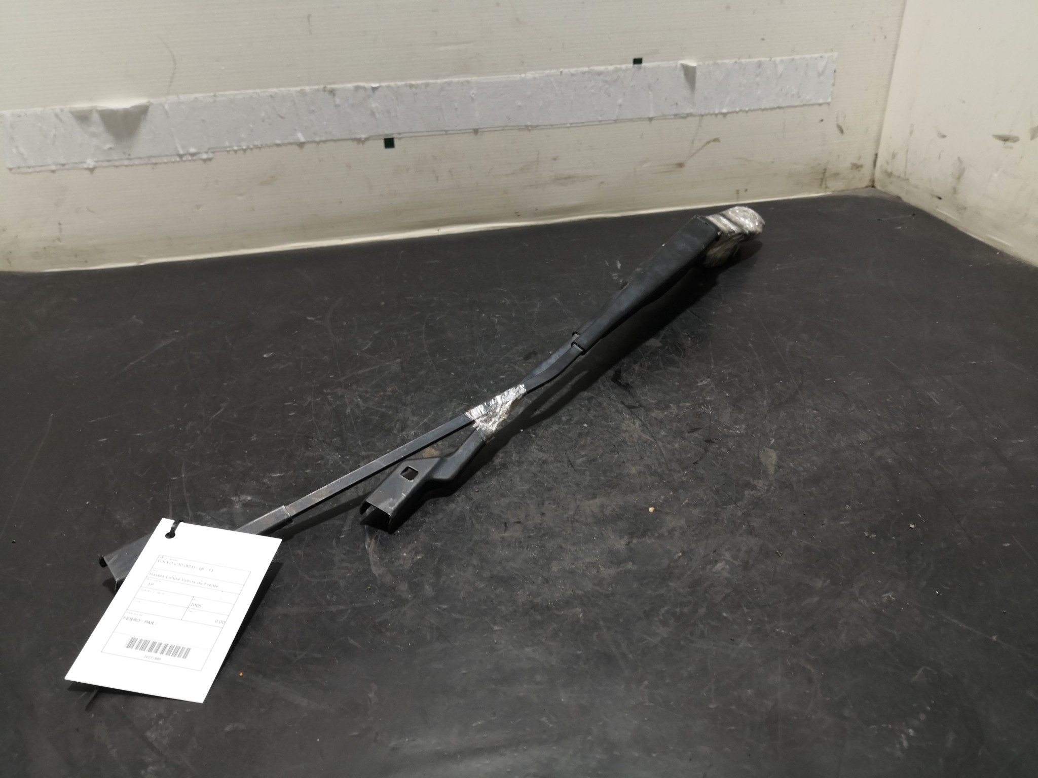 Hastes Limpa Vidros da Frente VOLVO - ID S_91864