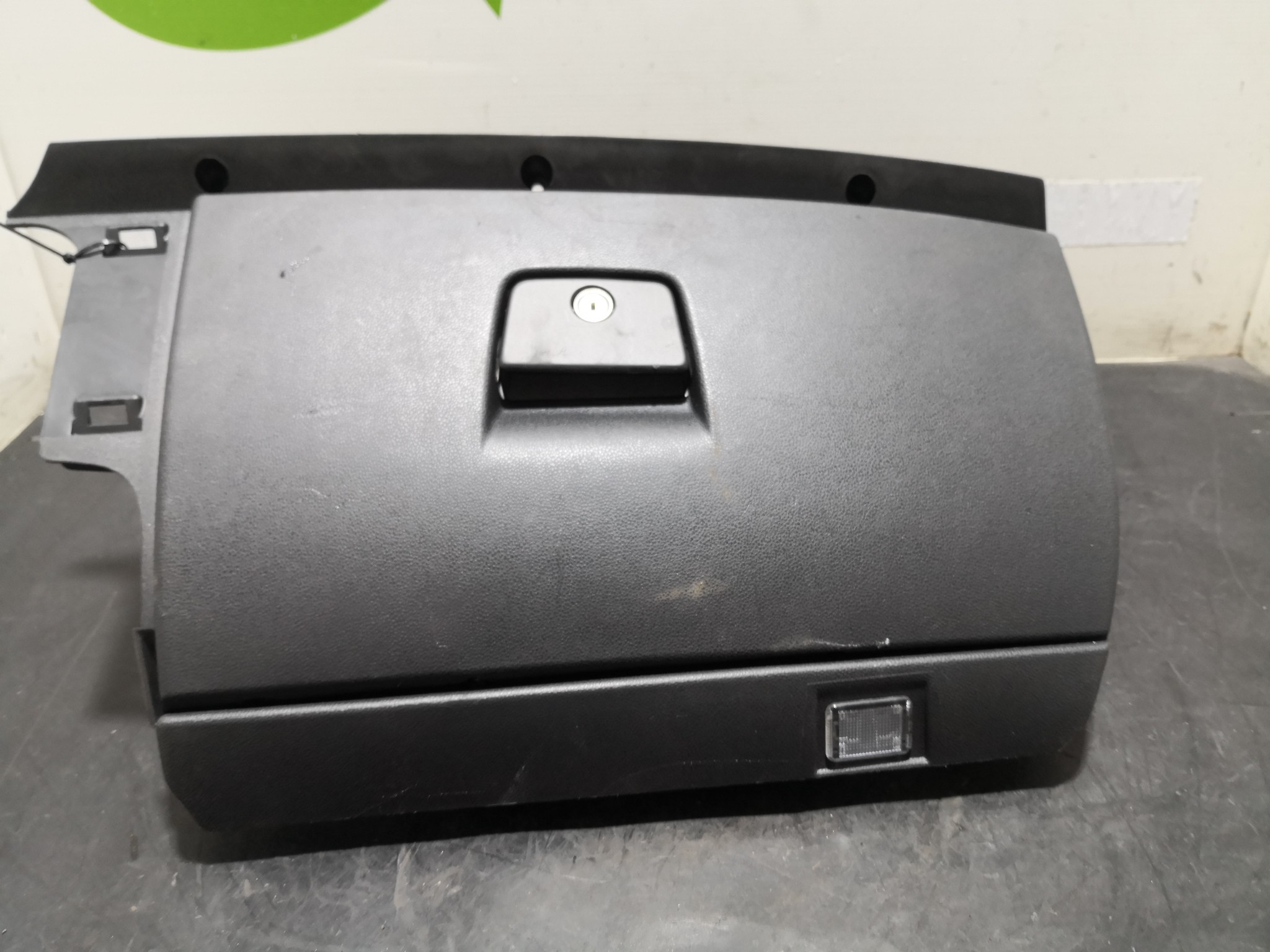 Porta Luvas VOLVO C30 (533) | 06 - 13 Imagem-1