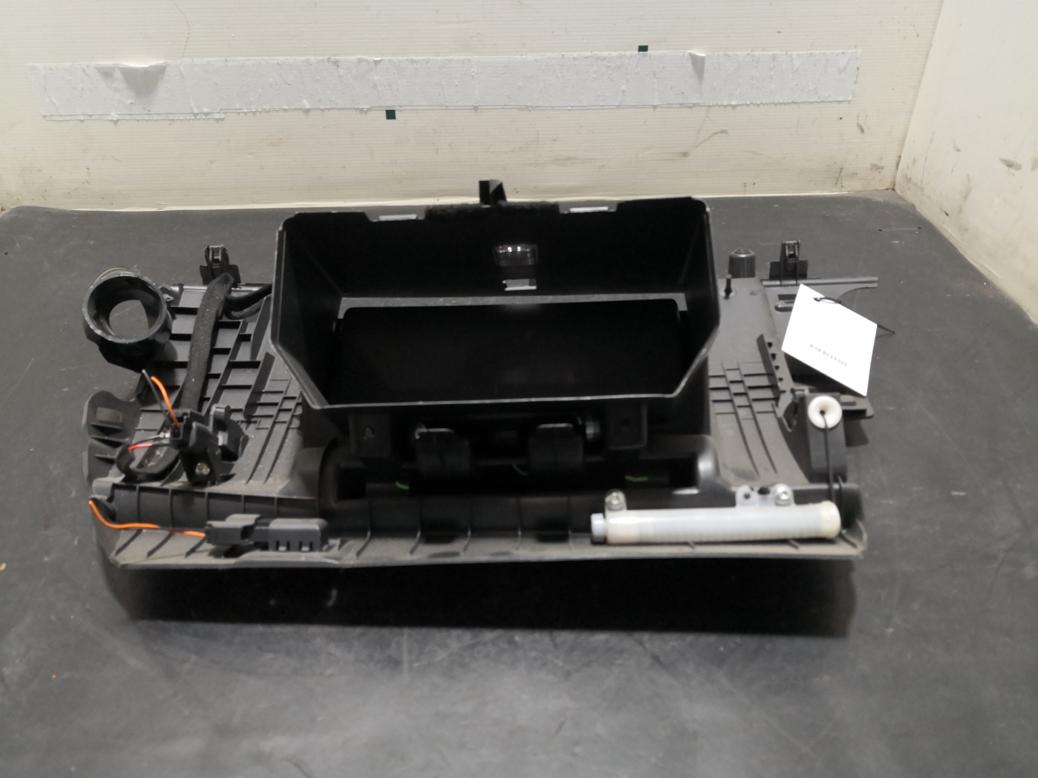 Porta Luvas VOLVO C30 (533) | 06 - 13 Imagem-3