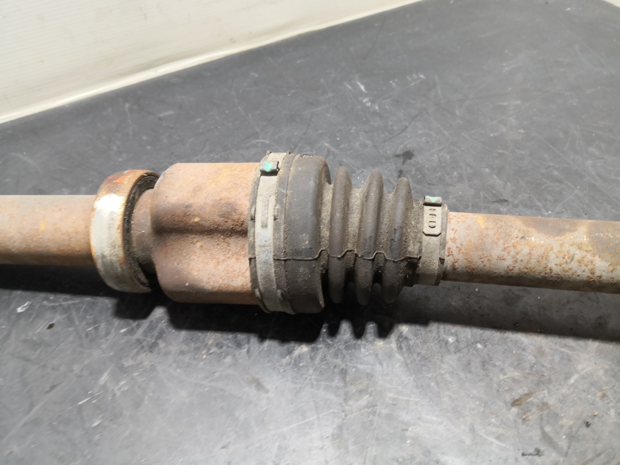 Transmissão Dto VOLVO C30 (533) | 06 - 13 Imagem-3