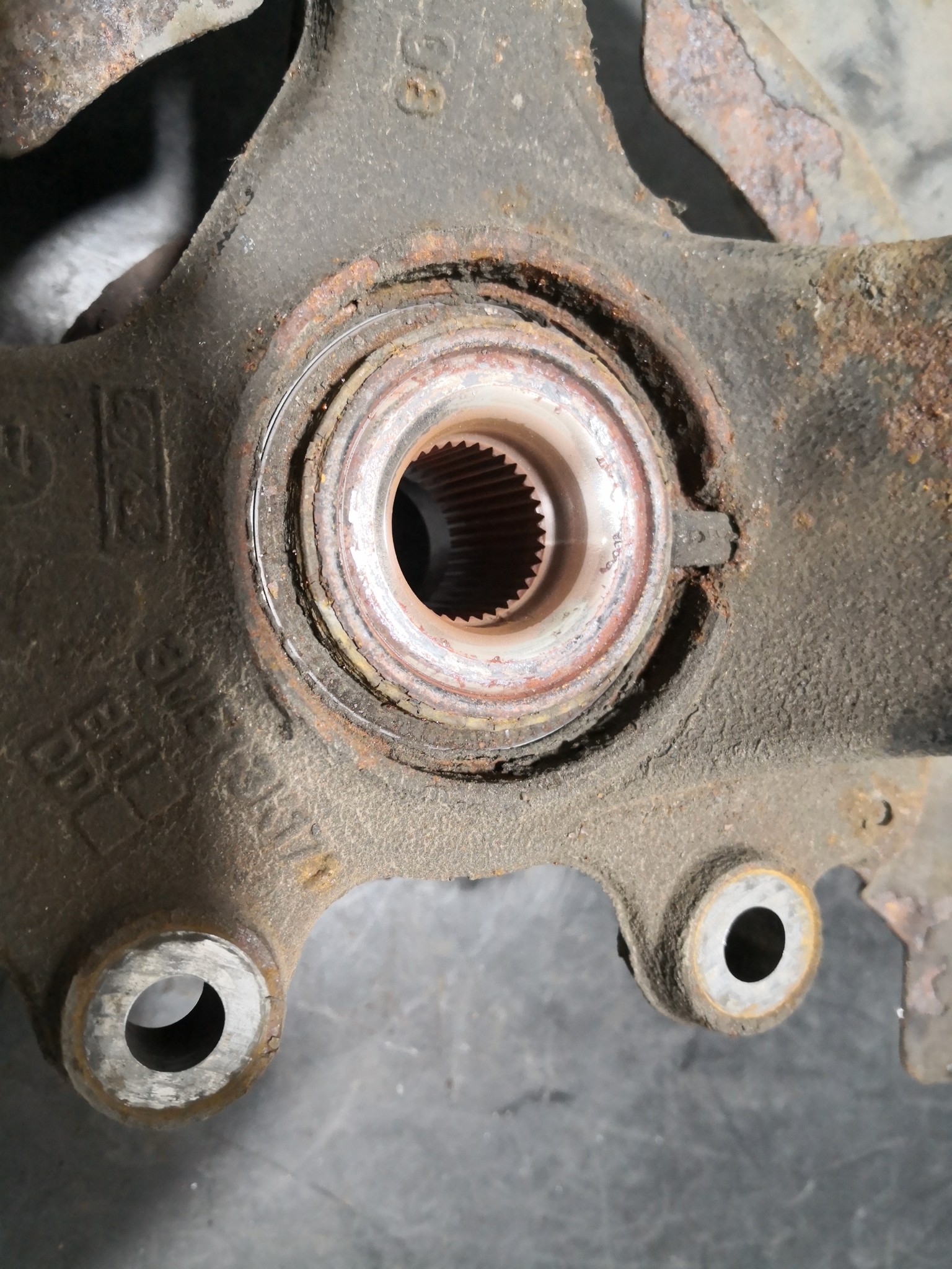 Manga de Eixo Esq VOLVO C30 (533) | 06 - 13 Imagem-1