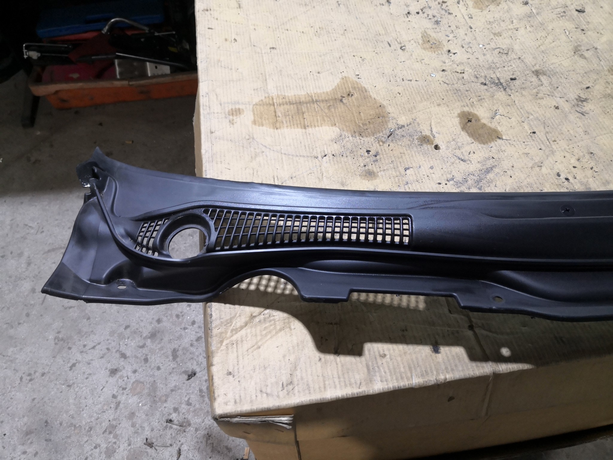 Grelha Torpedo VOLVO C30 (533) | 06 - 13 Imagem-3