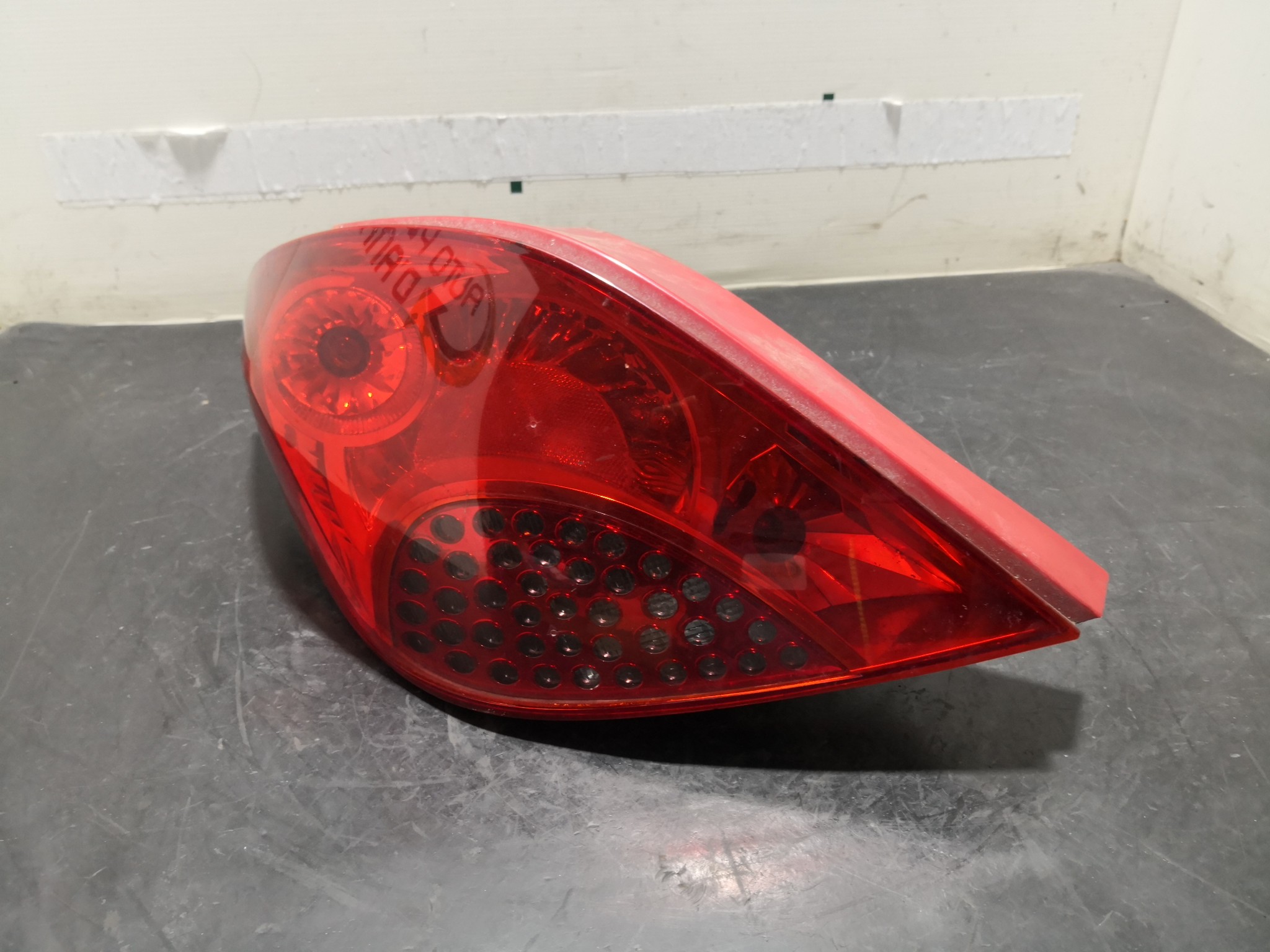 Farolim Stop Esq PEUGEOT - ID S_91914