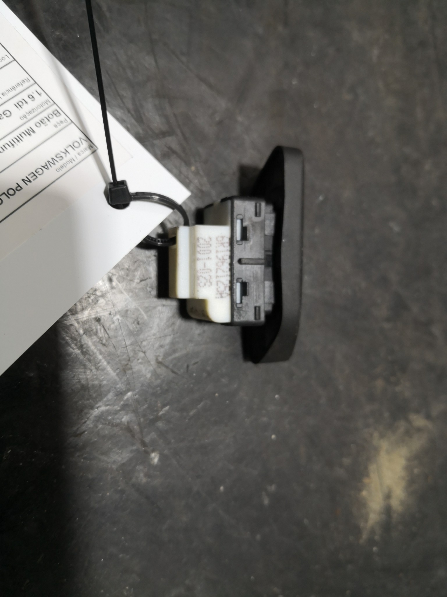 Botão Multifunções VOLKSWAGEN POLO (6R1, 6C1) | 09 -  Imagem-1