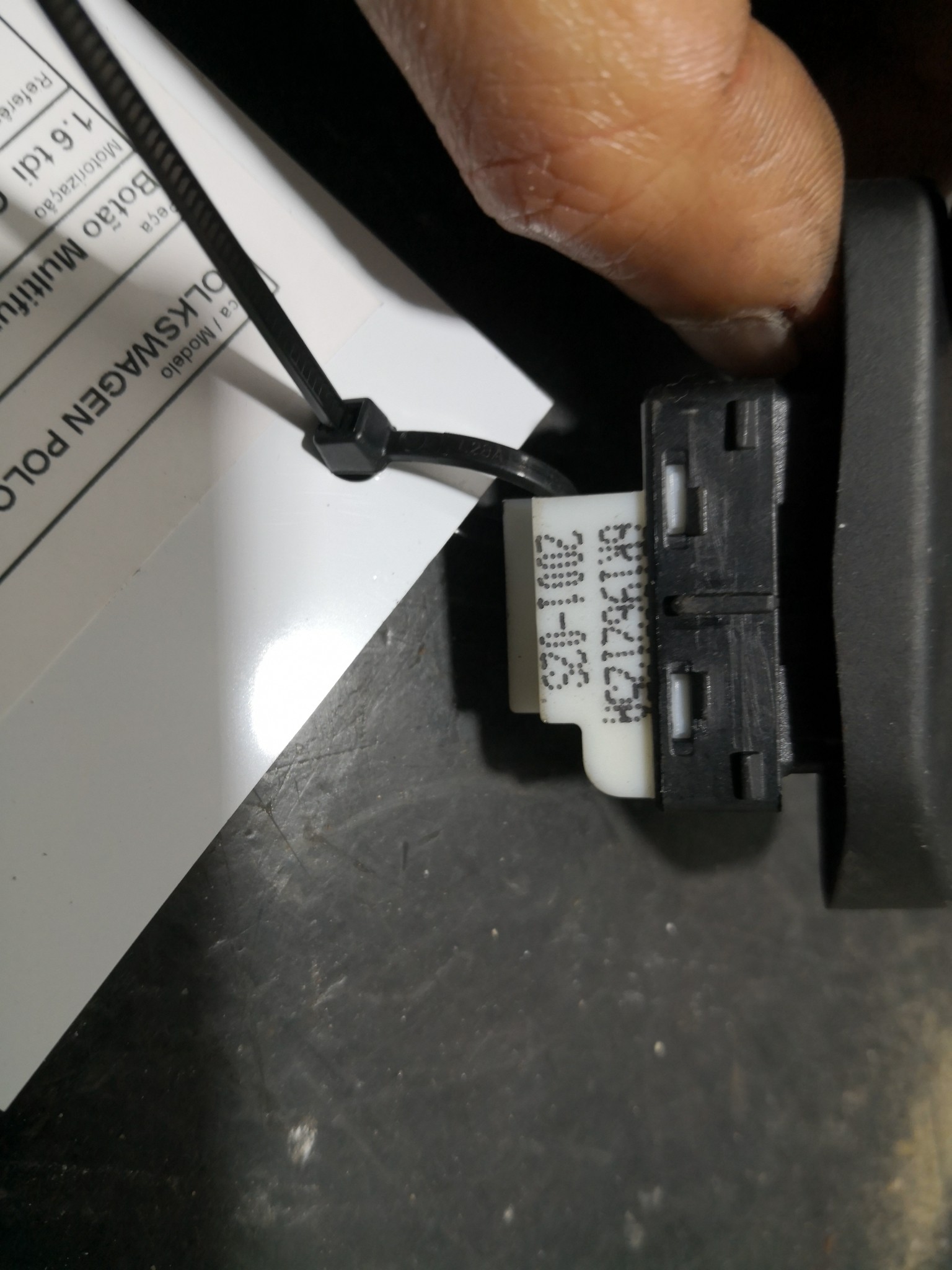 Botão Multifunções VOLKSWAGEN POLO (6R1, 6C1) | 09 -  Imagem-2