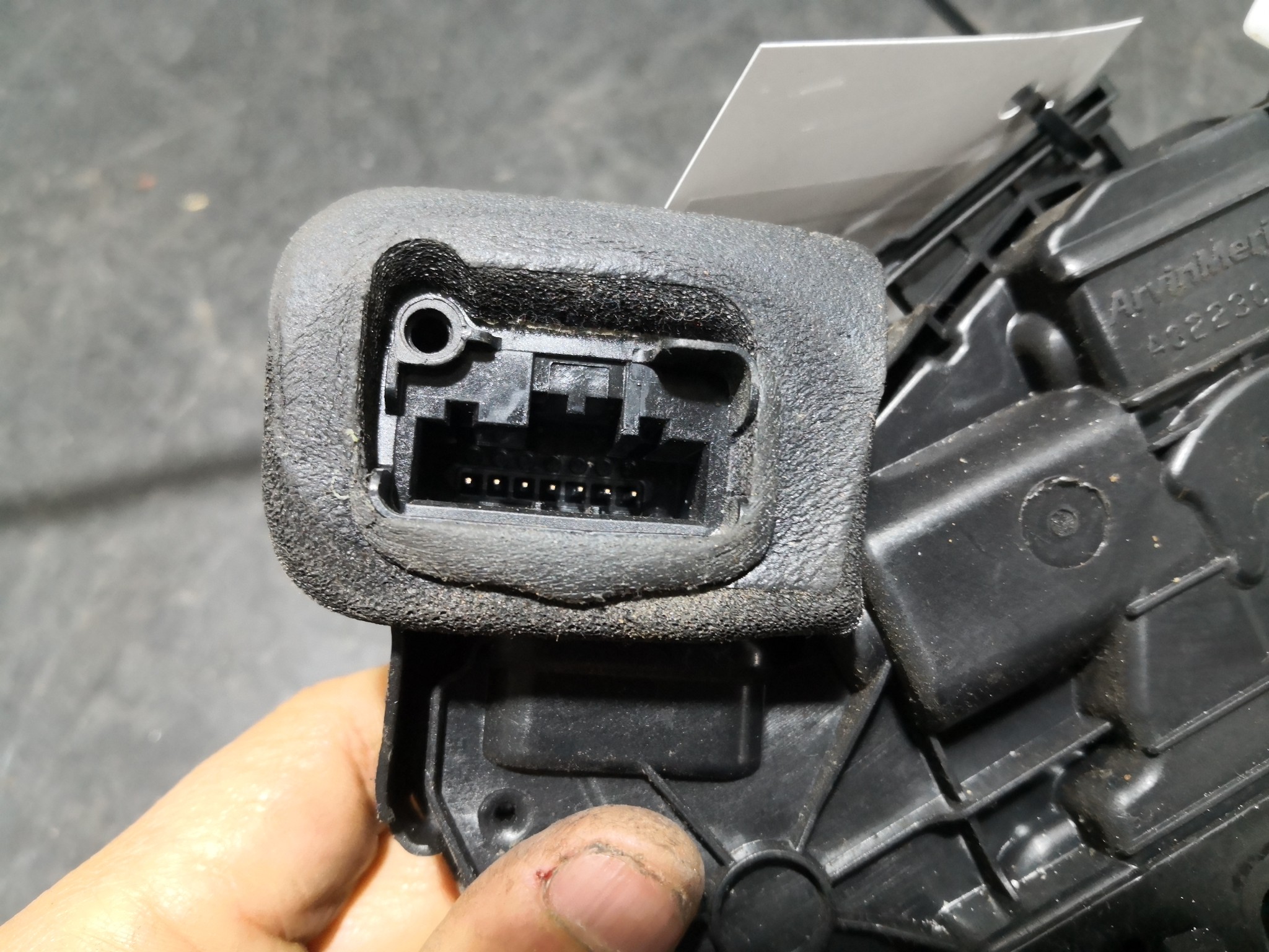 Fecho da Porta Frente Esq VOLKSWAGEN POLO (6R1, 6C1) | 09 -  Imagem-3