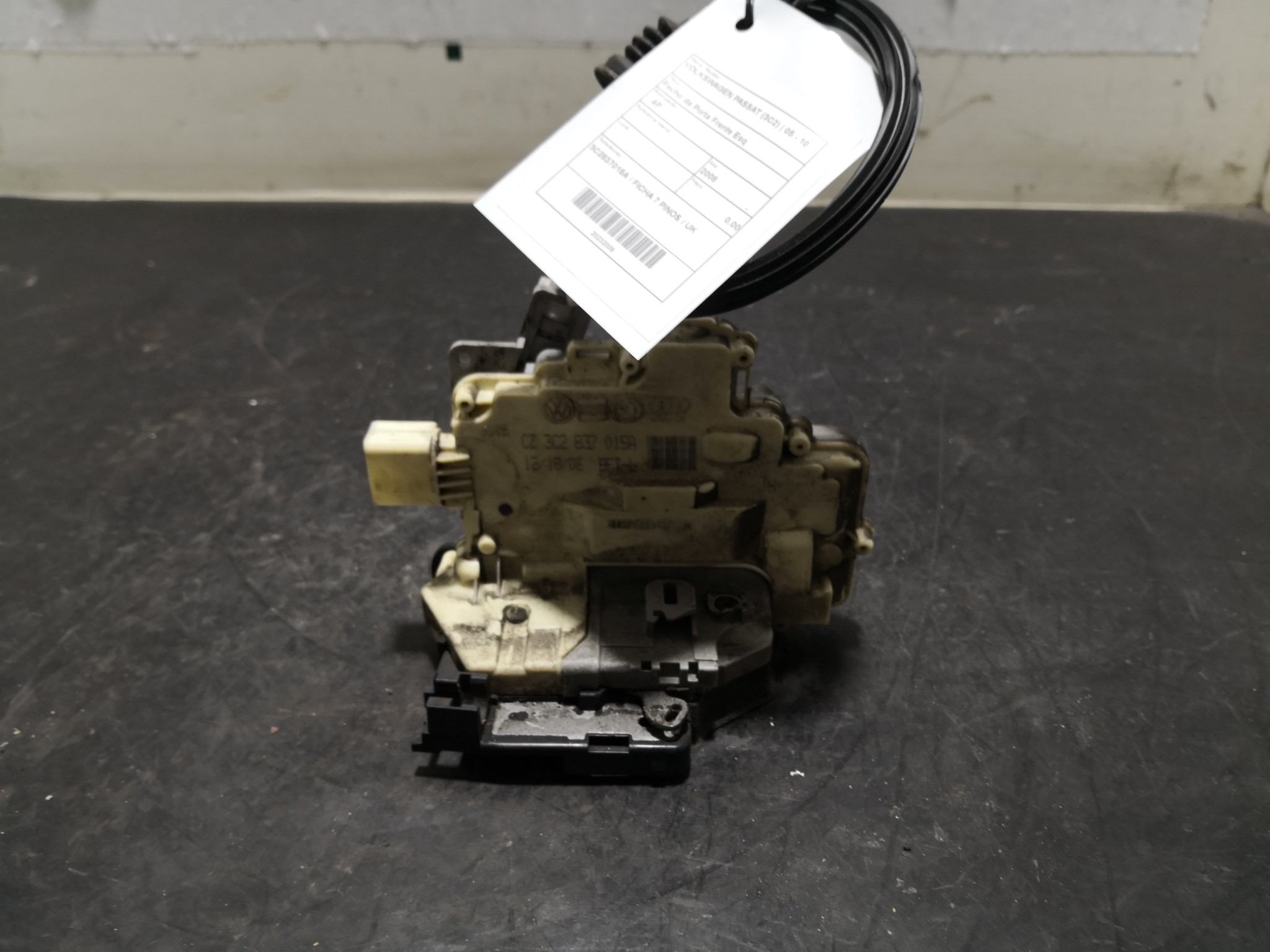 Fecho da Porta Frente Esq VOLKSWAGEN - ID S_92008