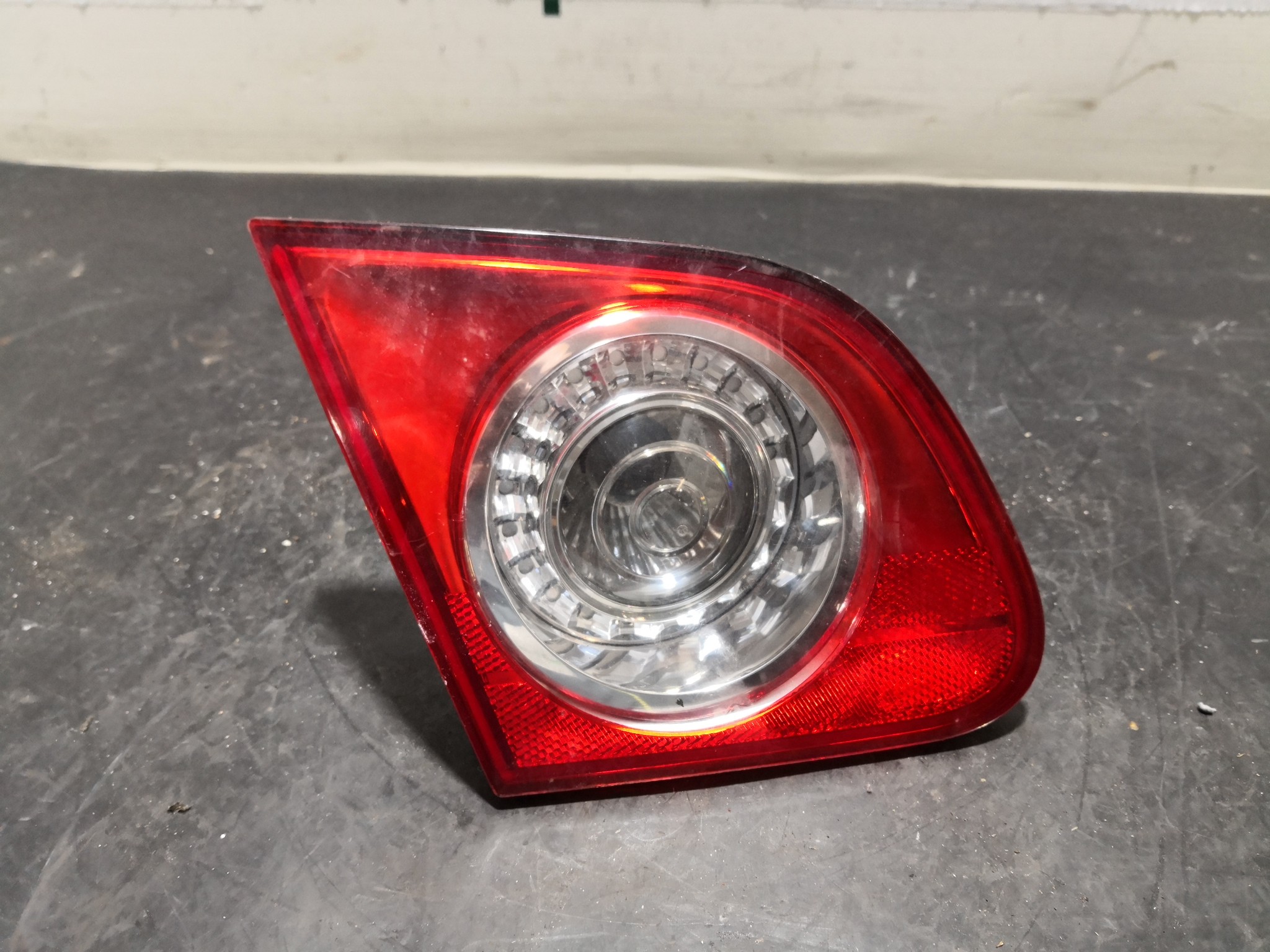 Farolim Mala VOLKSWAGEN - ID S_92003