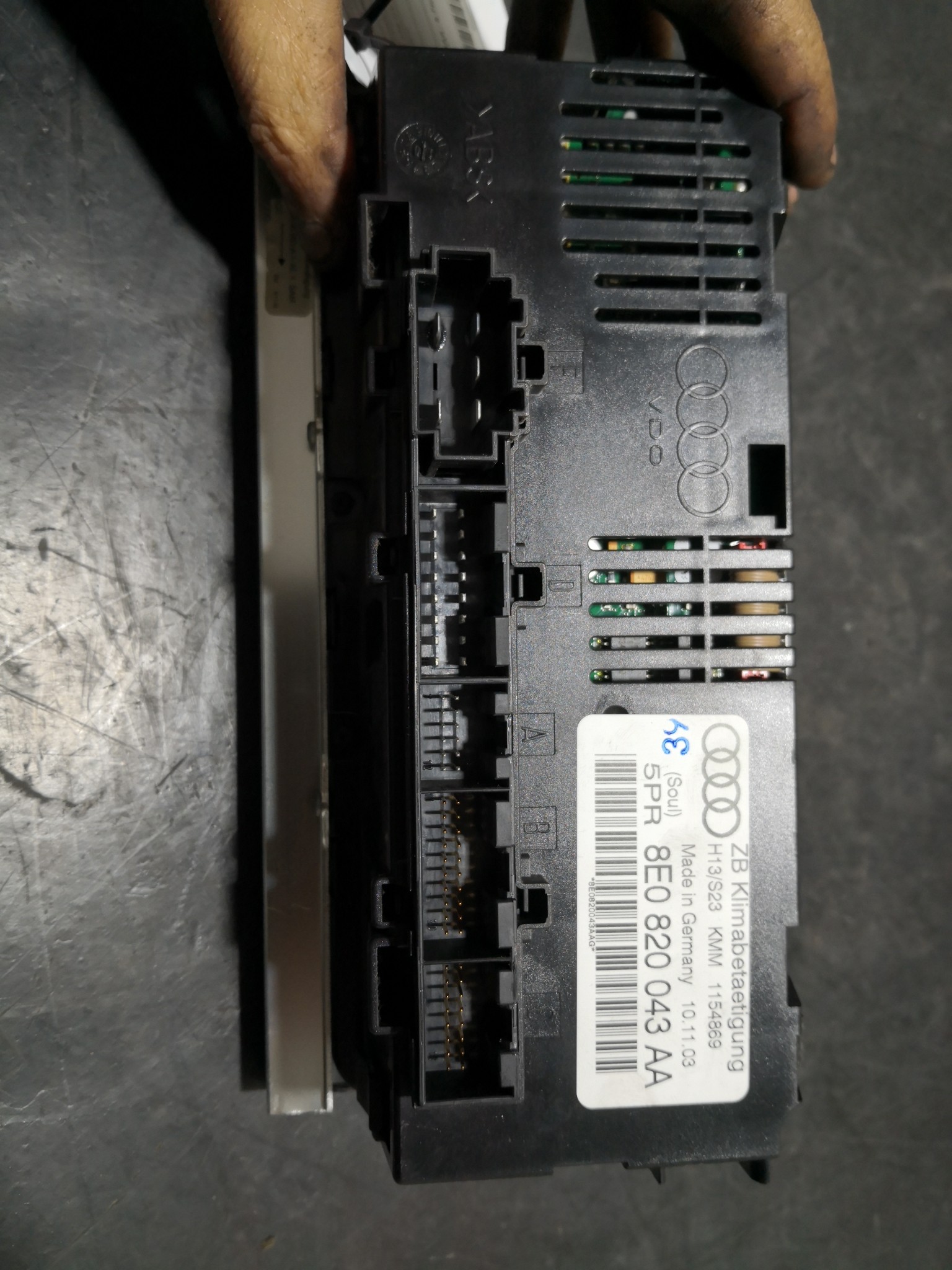 Climatronic AUDI A4 (8E2, B6) | 00 - 05 Imagem-2