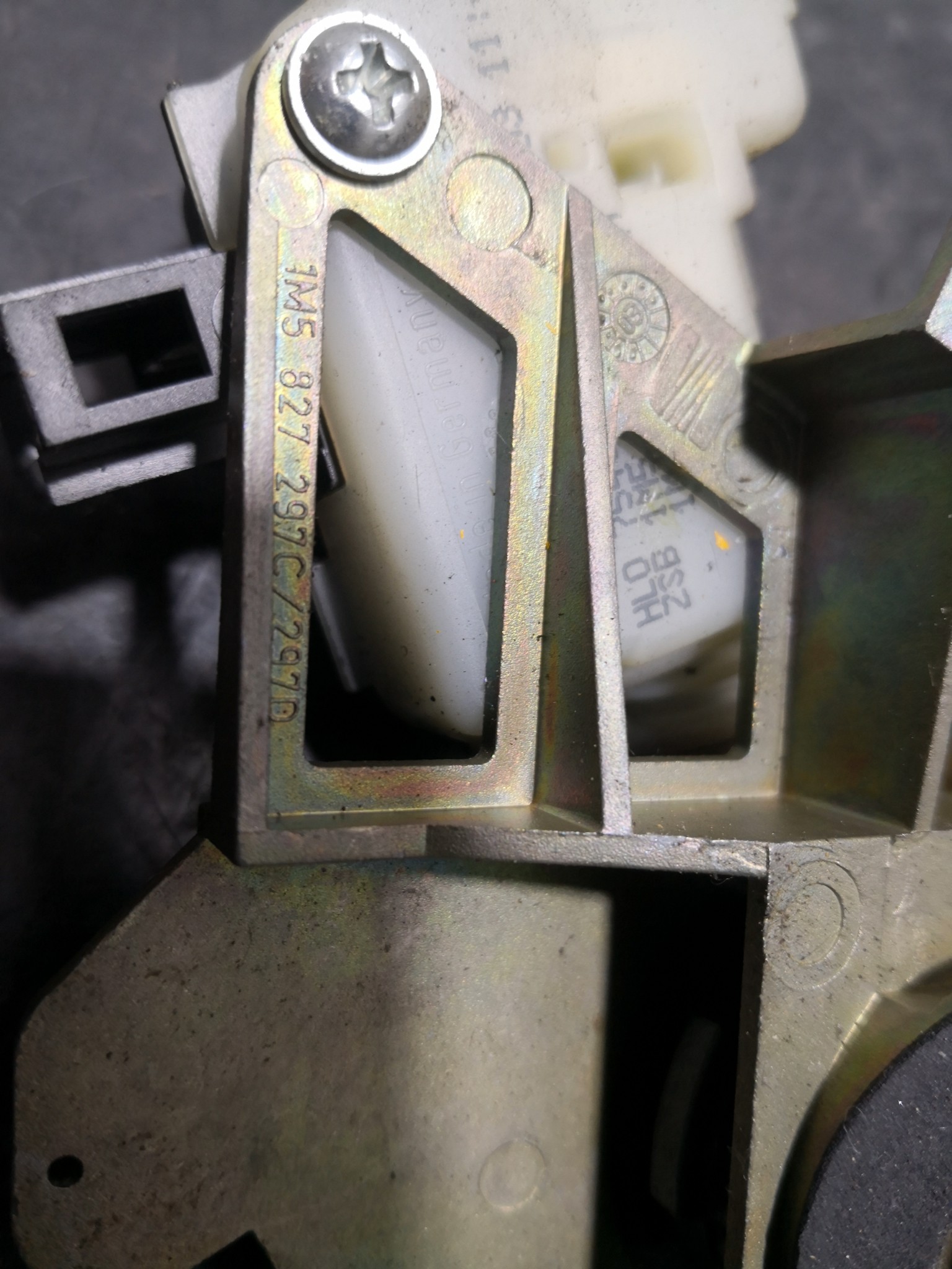 Canhão da Mala SEAT TOLEDO II (1M2) | 98 - 06 Imagem-1