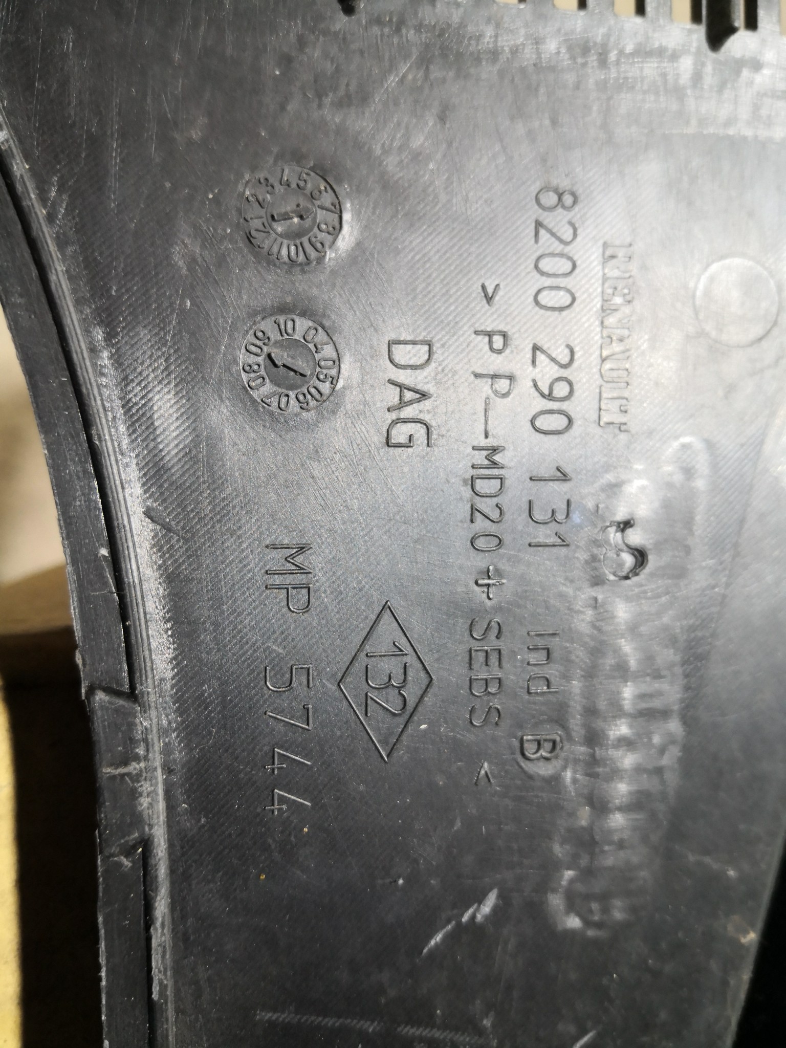 Grelha Torpedo RENAULT CLIO III (BR0/1, CR0/1) | 05 -  Imagem-2