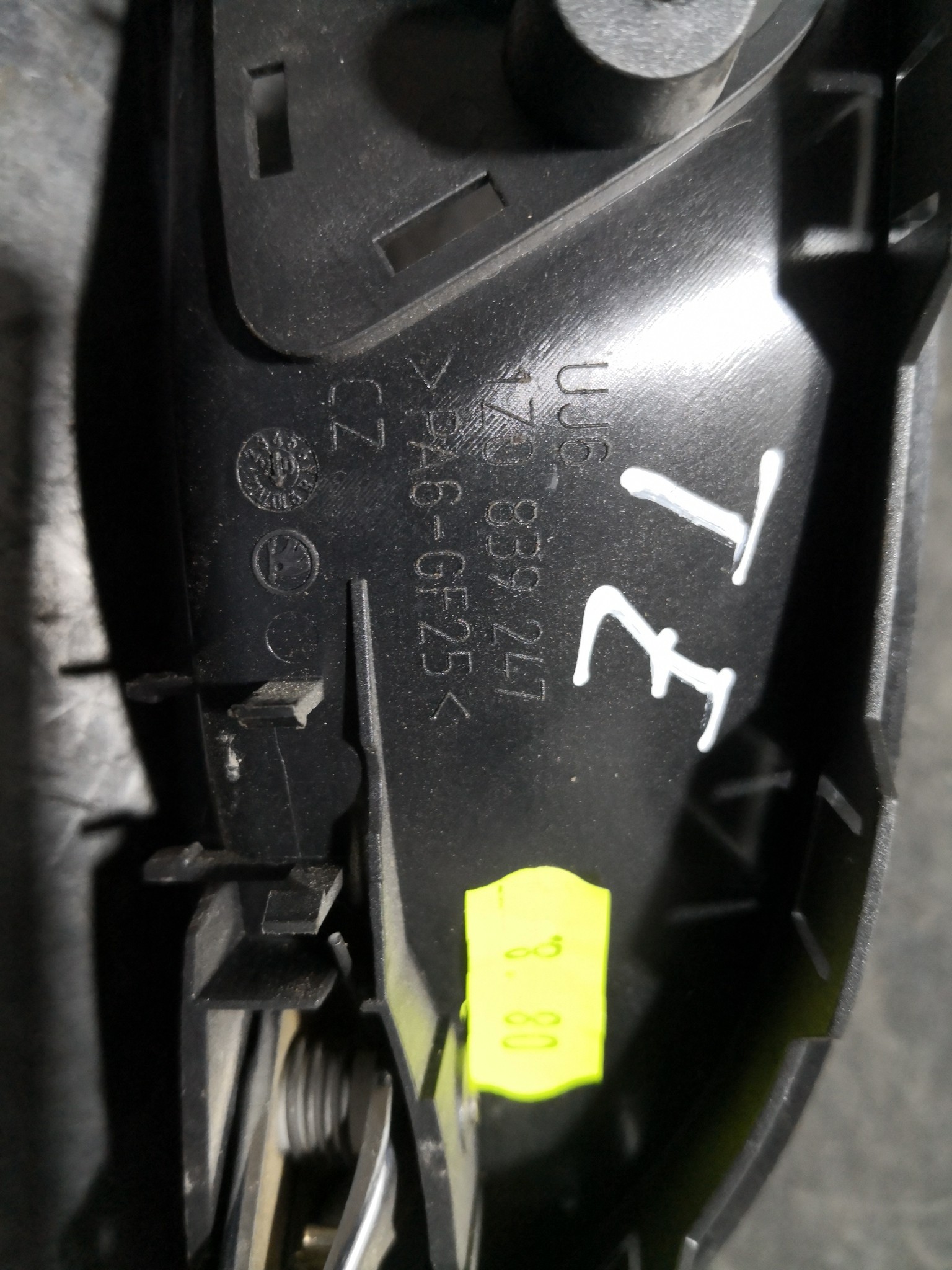 Puxador Interior Trás Esq SKODA OCTAVIA II Combi (1Z5) | 04 - 13 Imagem-1