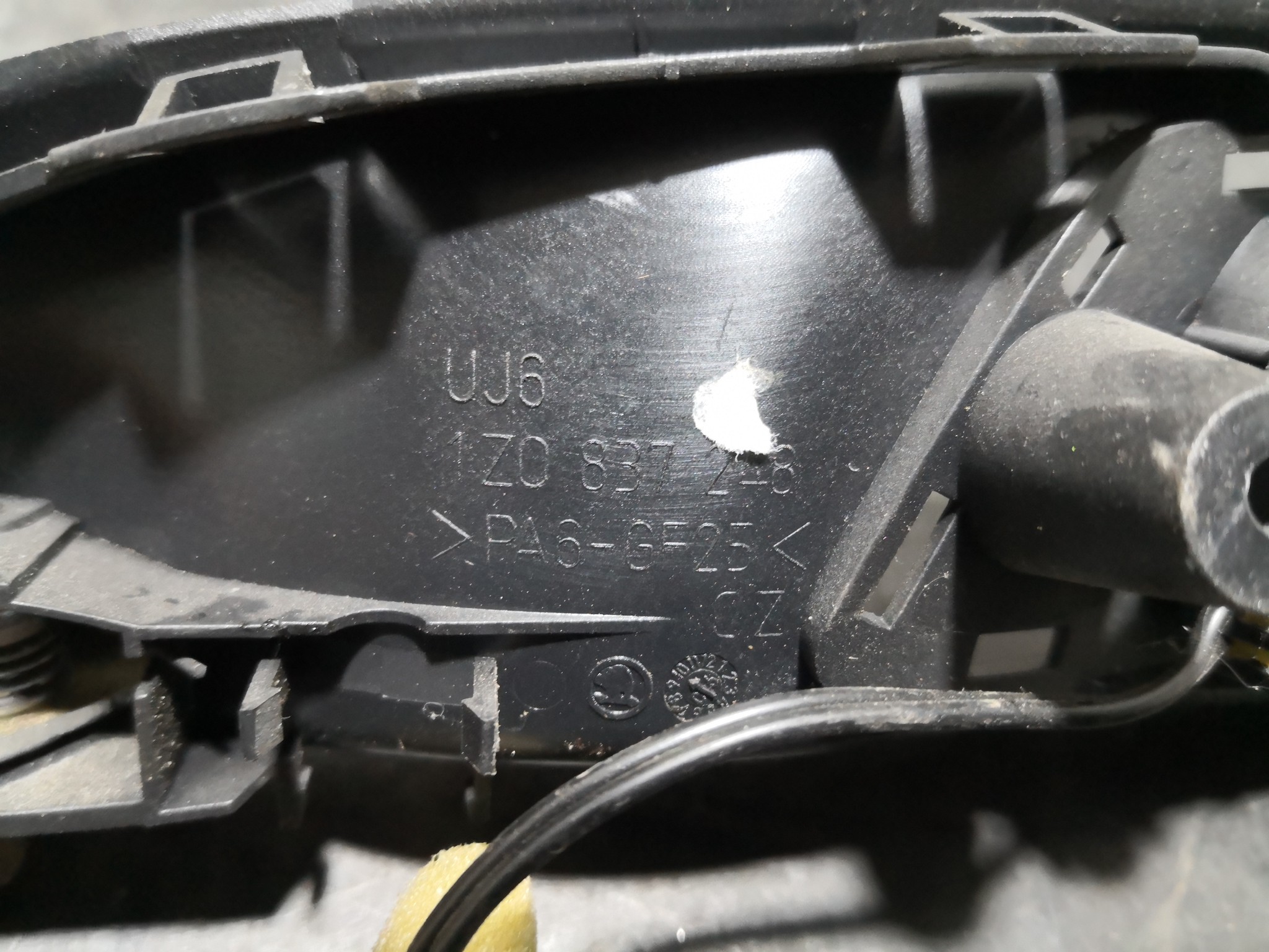 Puxador Interior Frt Dto SKODA OCTAVIA II Combi (1Z5) | 04 - 13 Imagem-2