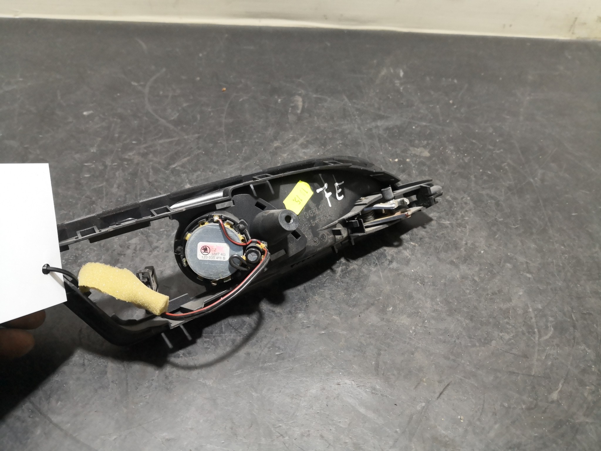 Puxador Interior Frt Esq SKODA OCTAVIA II Combi (1Z5) | 04 - 13 Imagem-2