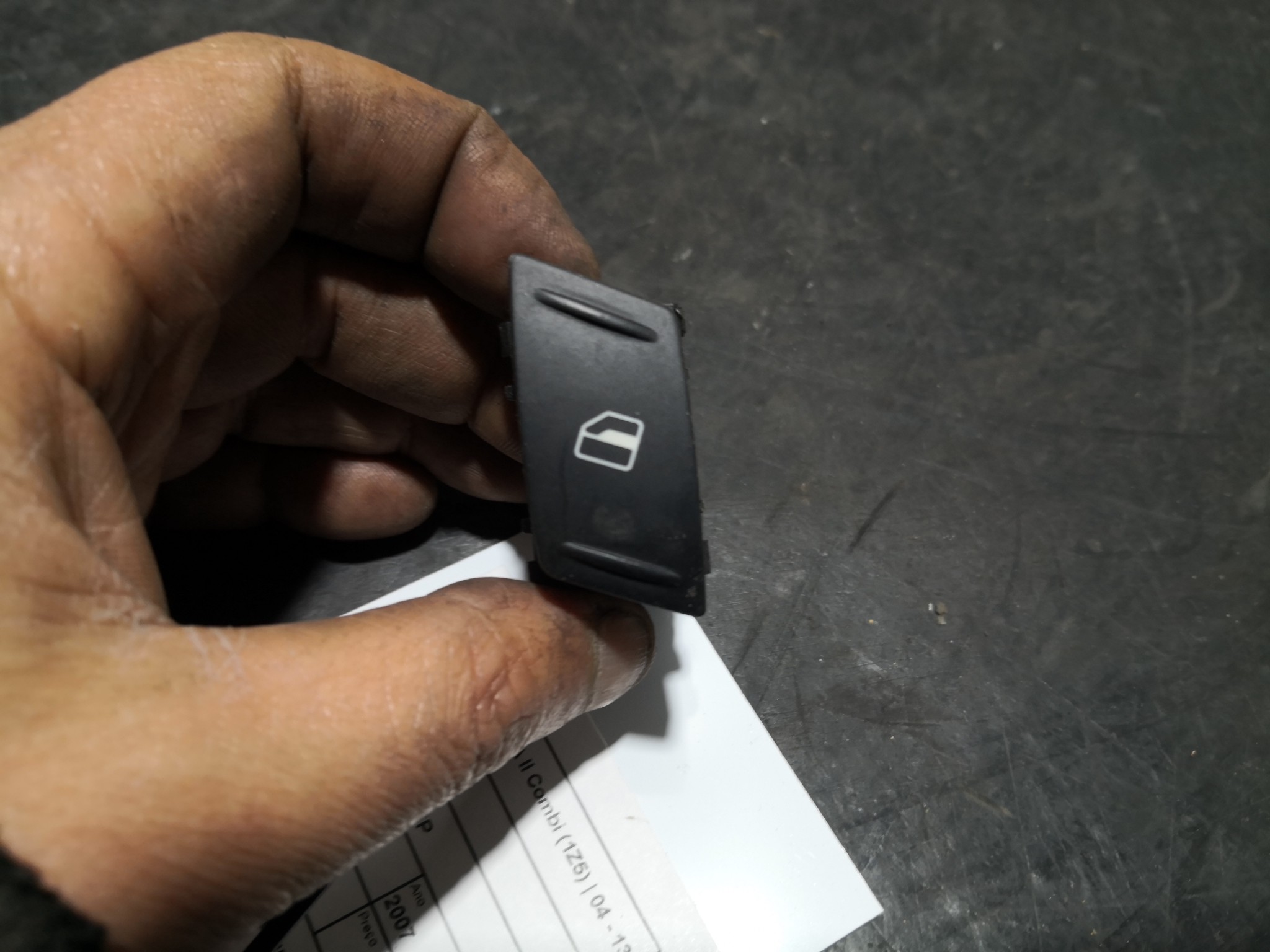 Botão Vidros SKODA - ID S_92221