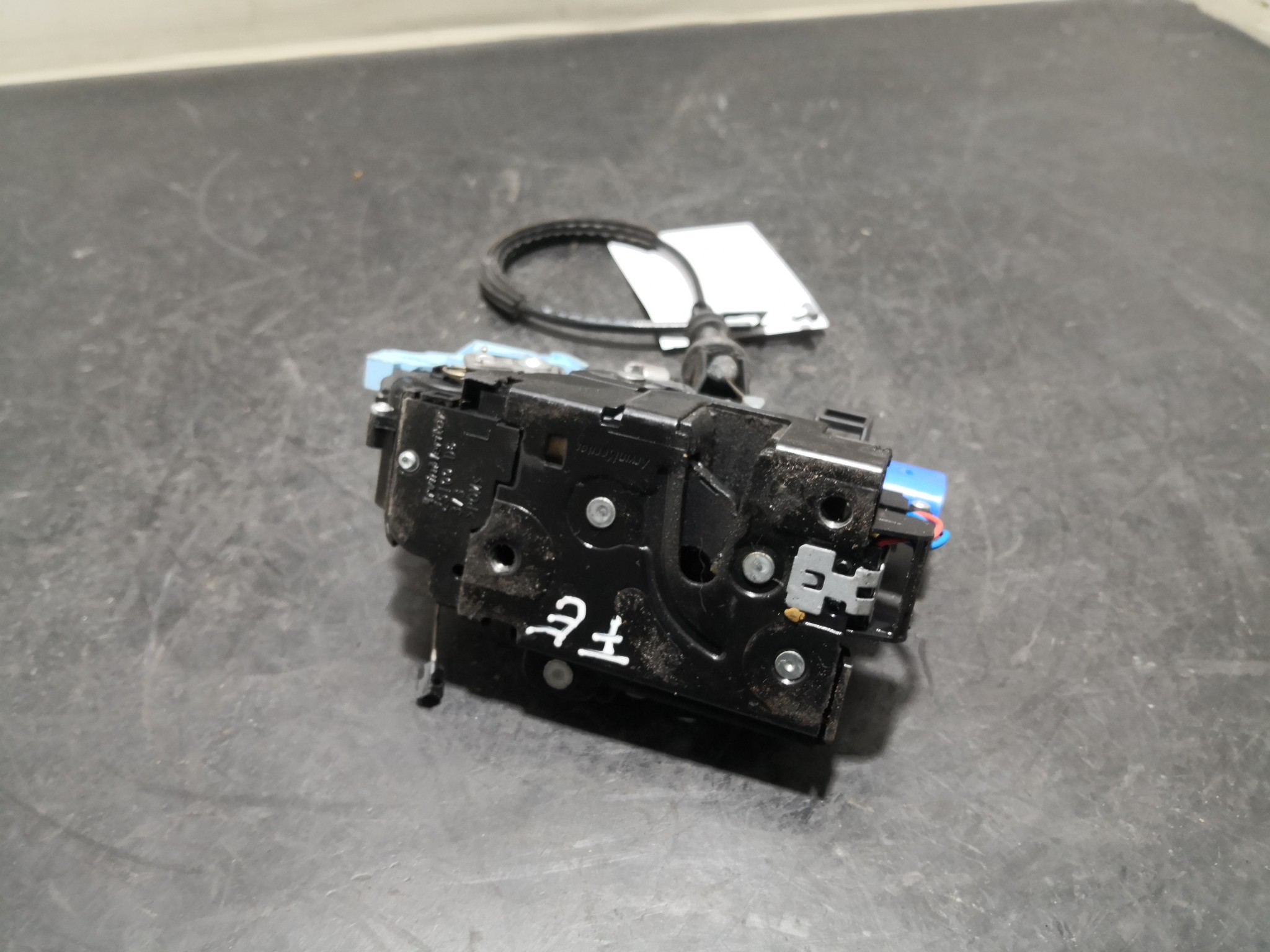 Fecho da Porta Frente Esq SKODA OCTAVIA II Combi (1Z5) | 04 - 13 Imagem-4