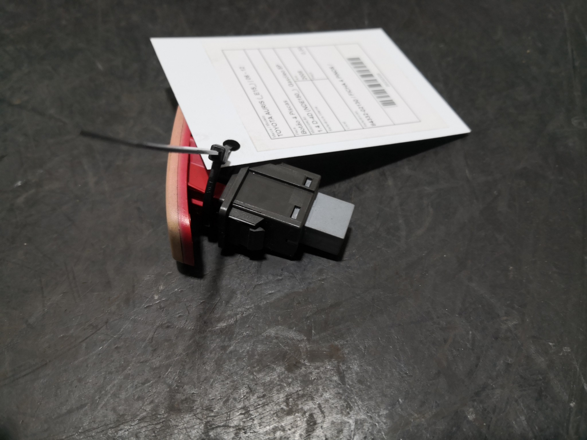 Botão 4 Piscas TOYOTA AURIS (_E15_) | 06 - 12 Imagem-1