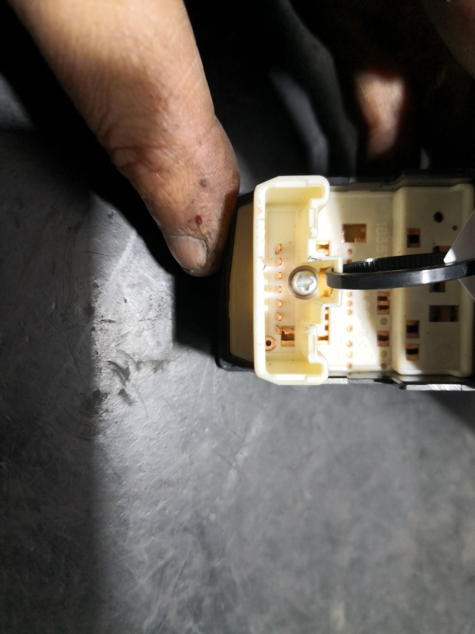 Botão Regulação Espelhos TOYOTA AURIS (_E15_) | 06 - 12 Imagem-1