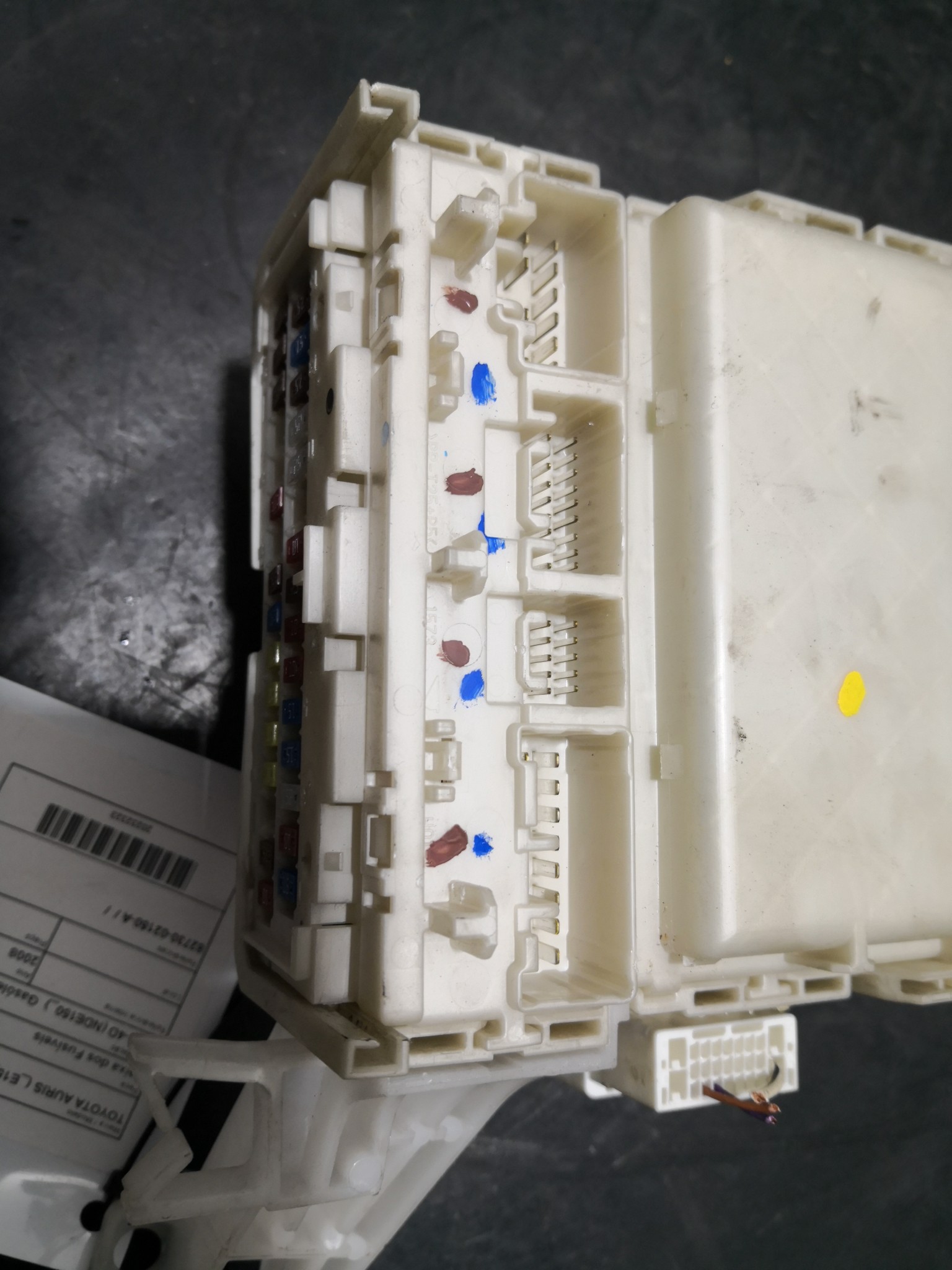 Caixa dos Fusíveis TOYOTA AURIS (_E15_) | 06 - 12 Imagem-3