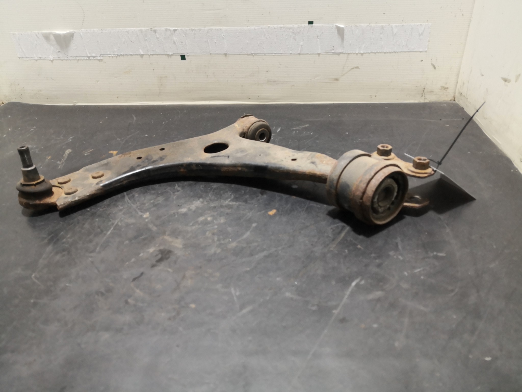 Braço Suspensão Frente Esq FORD - ID S_92364