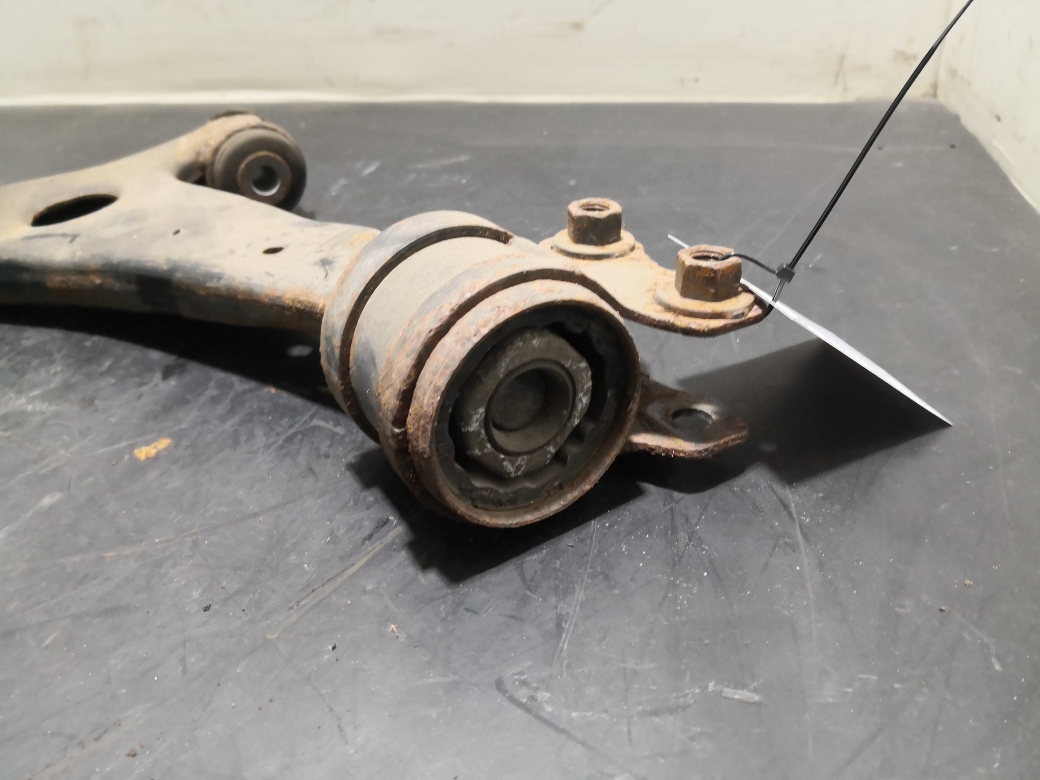 Braço Suspensão Frente Esq FORD FOCUS II Turnier (DA_, FFS, DS) | 04 - 12 Imagem-1