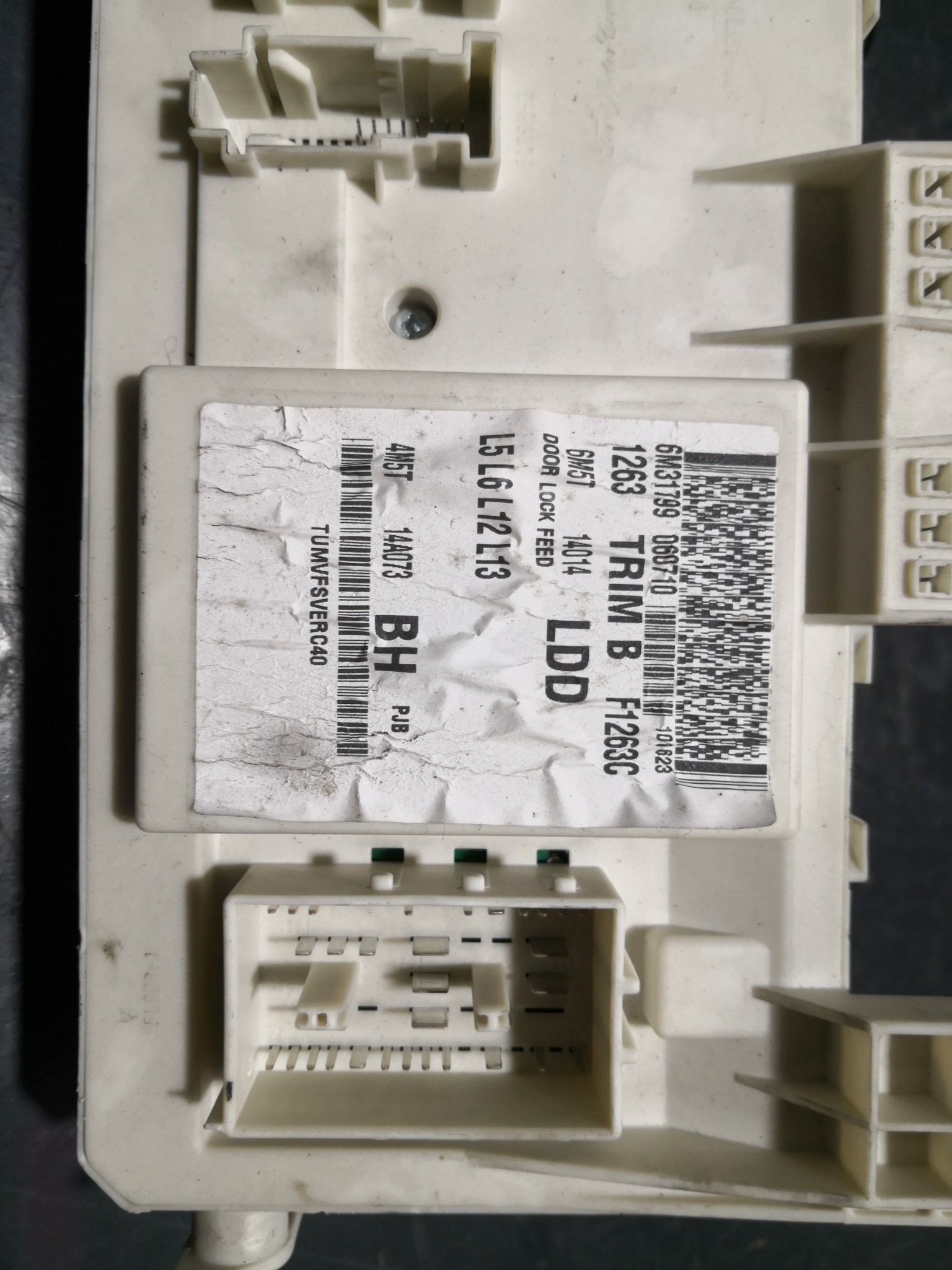 Caixa dos Fusíveis FORD FOCUS II Turnier (DA_, FFS, DS) | 04 - 12 Imagem-3