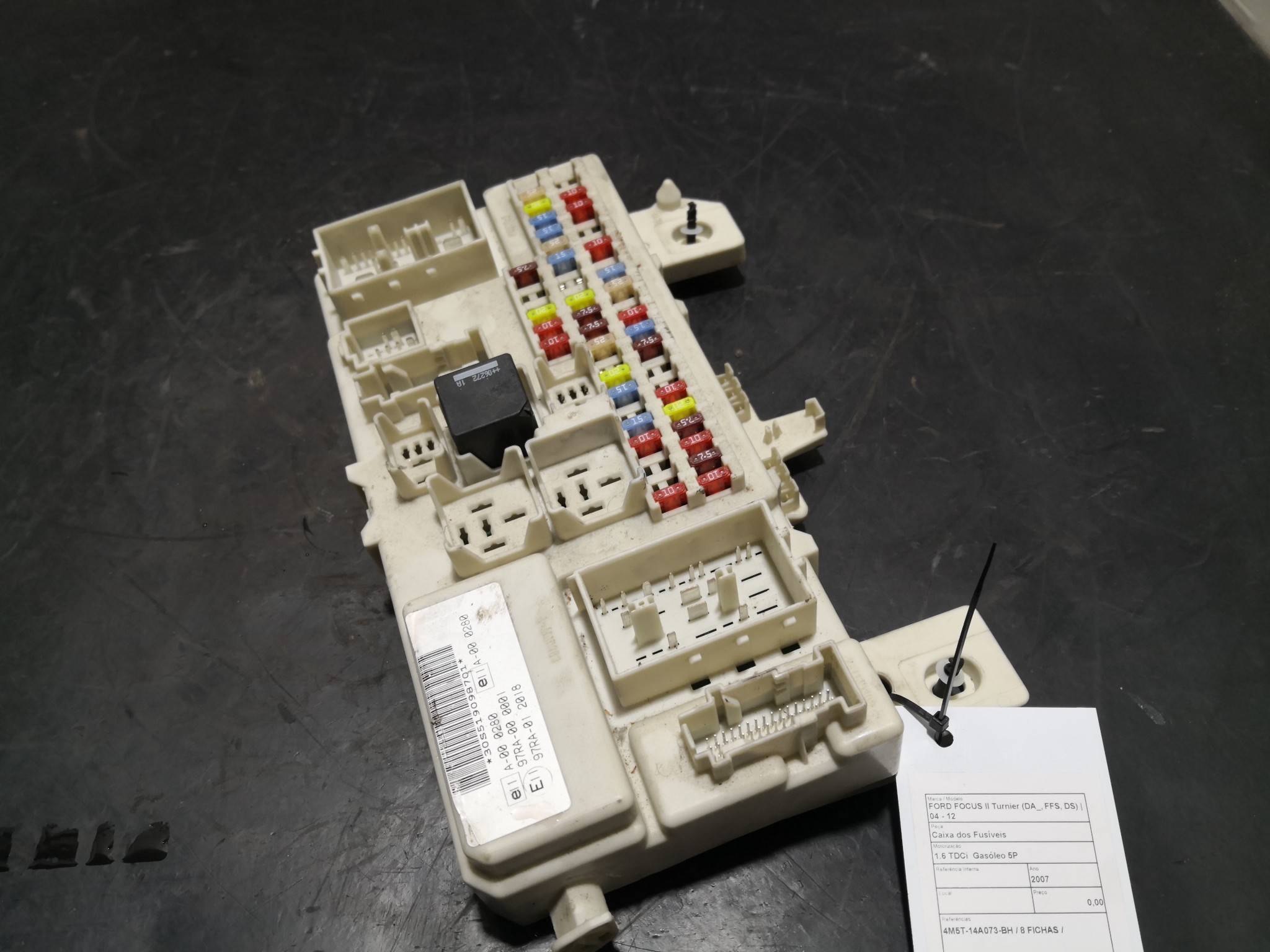 Caixa dos Fusíveis FORD FOCUS II Turnier (DA_, FFS, DS) | 04 - 12 Imagem-4