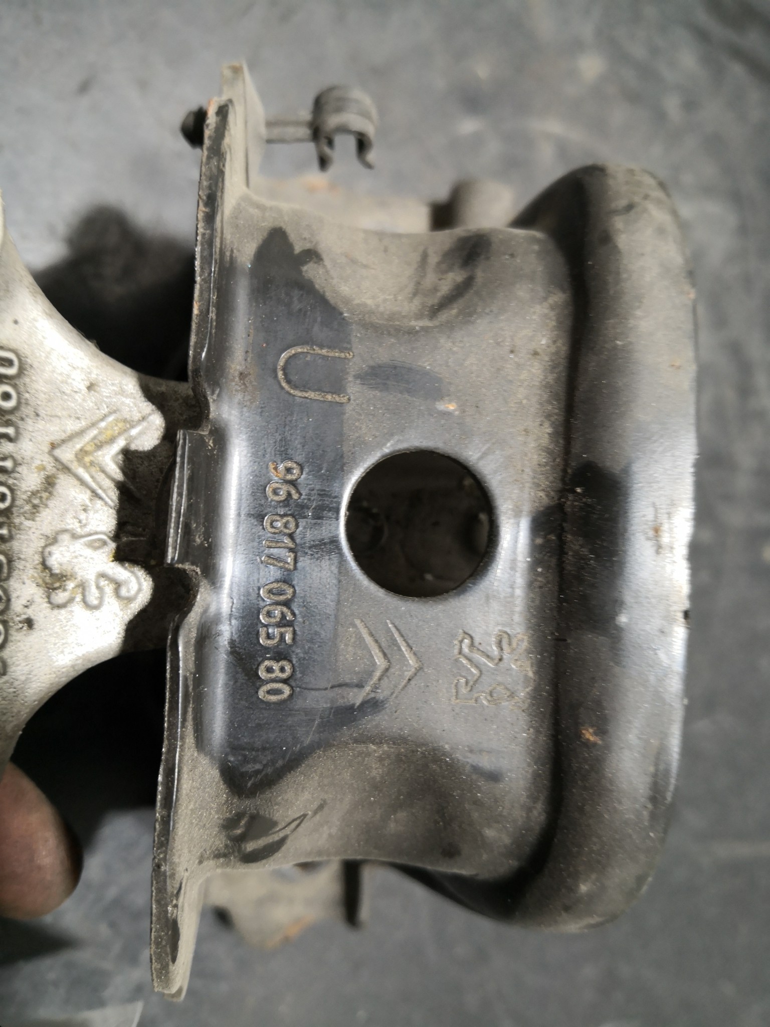 Apoio de Motor PEUGEOT 208 I (CA_, CC_) | 12 -  Imagem-1