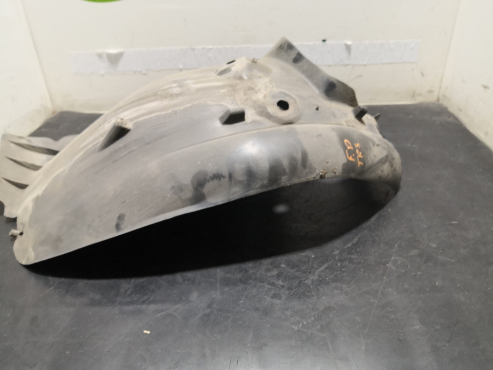 Cave de Roda Dto RENAULT CLIO Grandtour (KR0/1_) | 08 -  Imagem-2