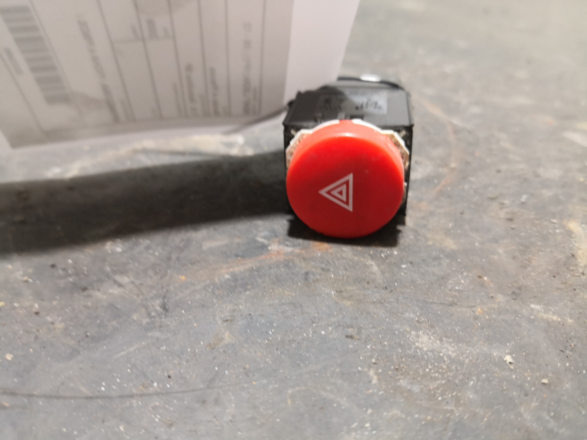 Botão 4 Piscas SEAT - ID S_92487