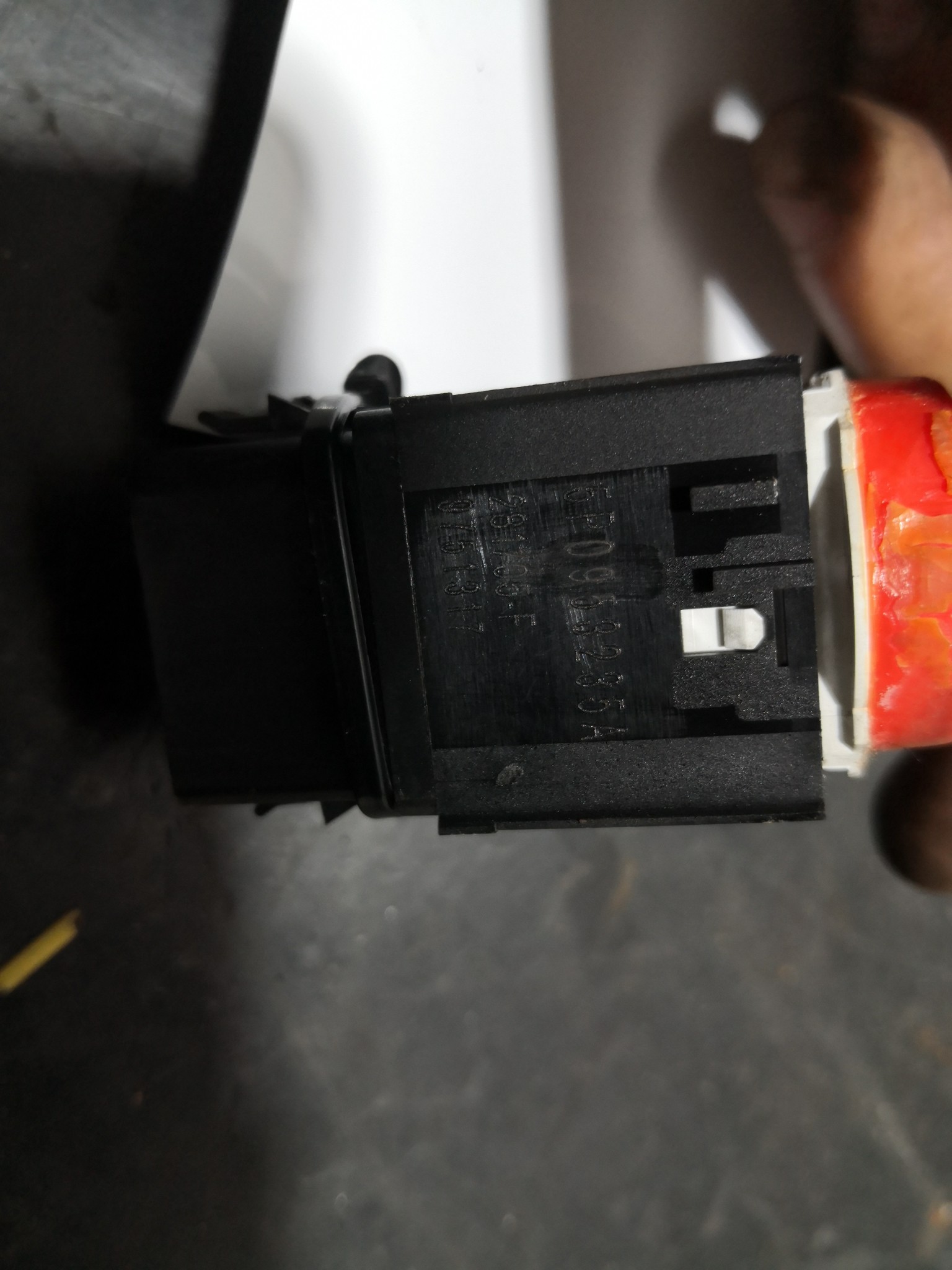 Botão 4 Piscas SEAT LEON (1P1) | 05 - 13 Imagem-1