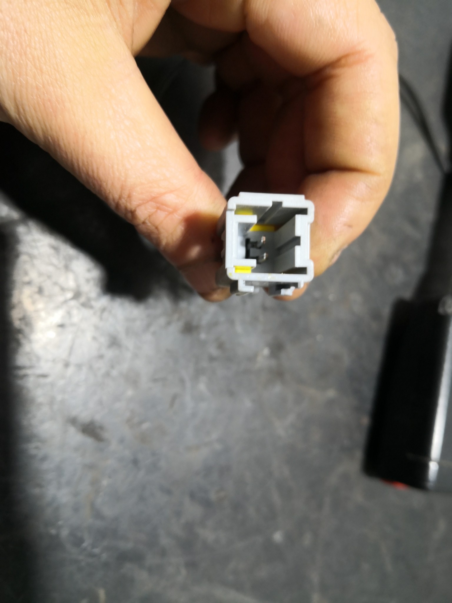 Engate Cinto Frente Esq PEUGEOT 208 I (CA_, CC_) | 12 -  Imagem-1