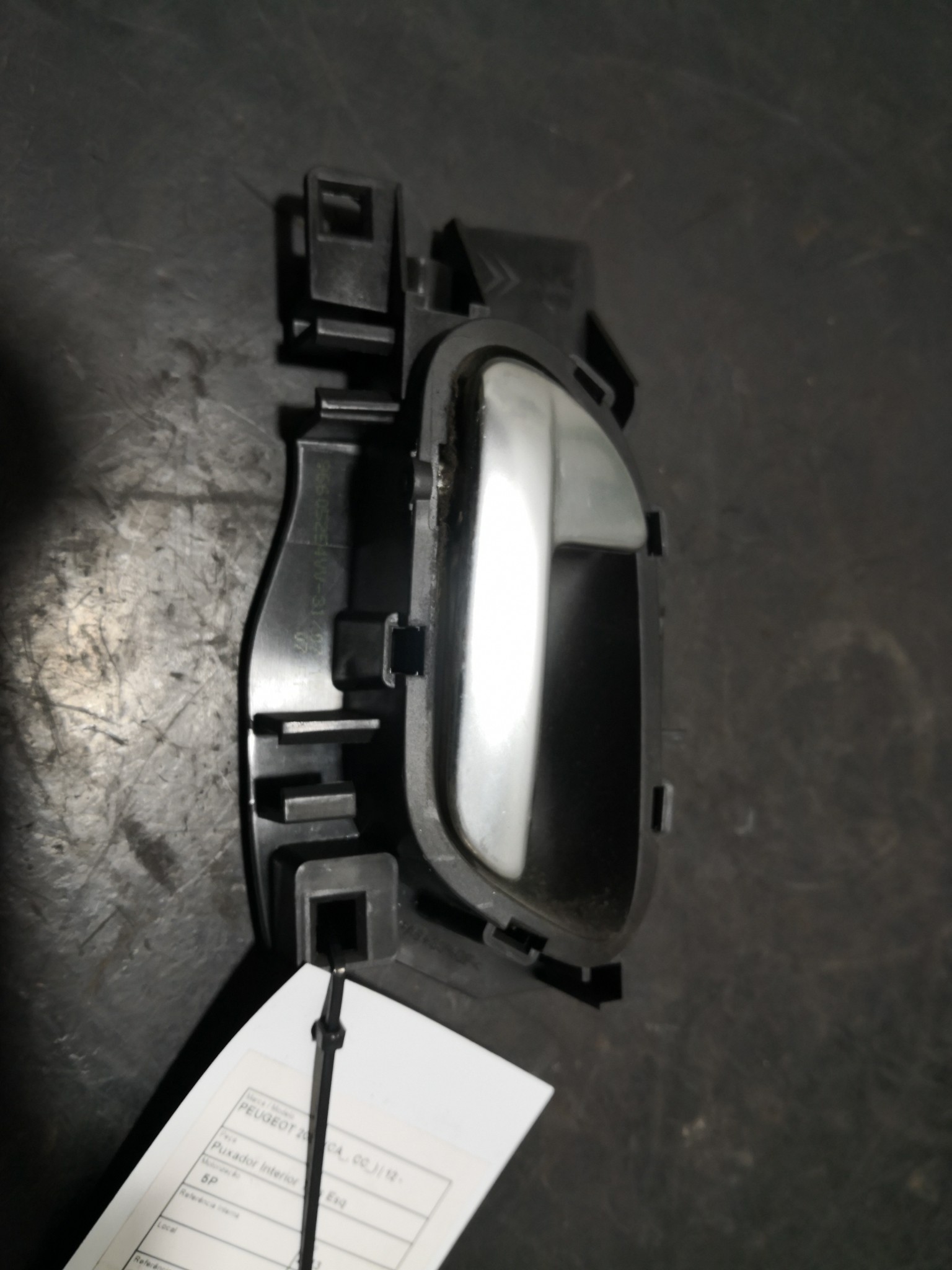 Puxador Interior Trás Esq PEUGEOT - ID S_92570