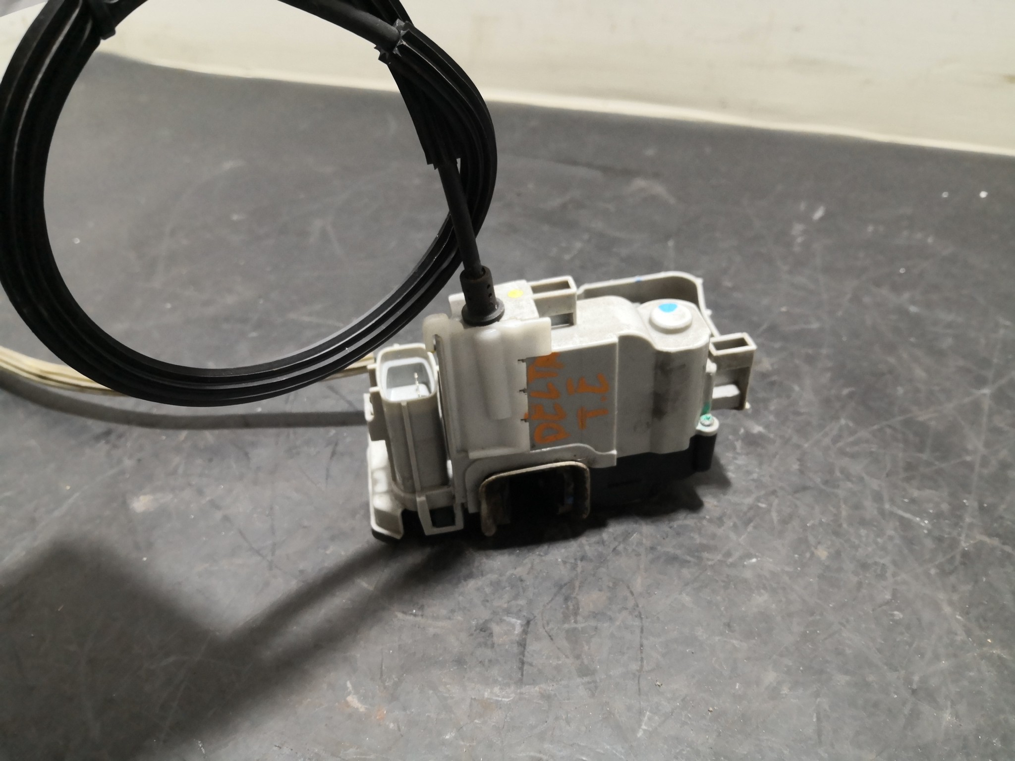 Fecho da Porta Trás Esq LANCIA - ID S_92607