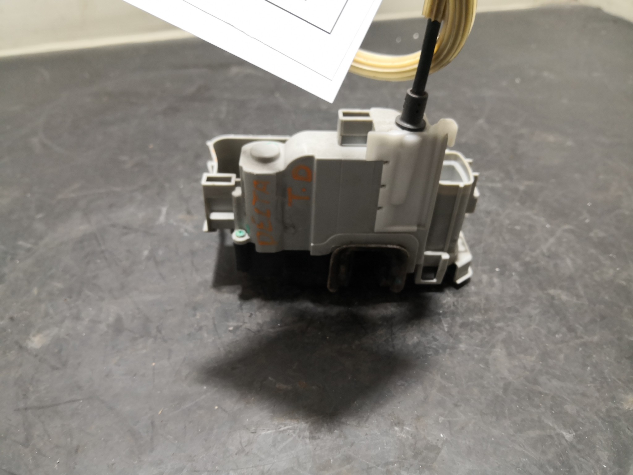 Fecho da Porta Trás Dto LANCIA - ID S_92606