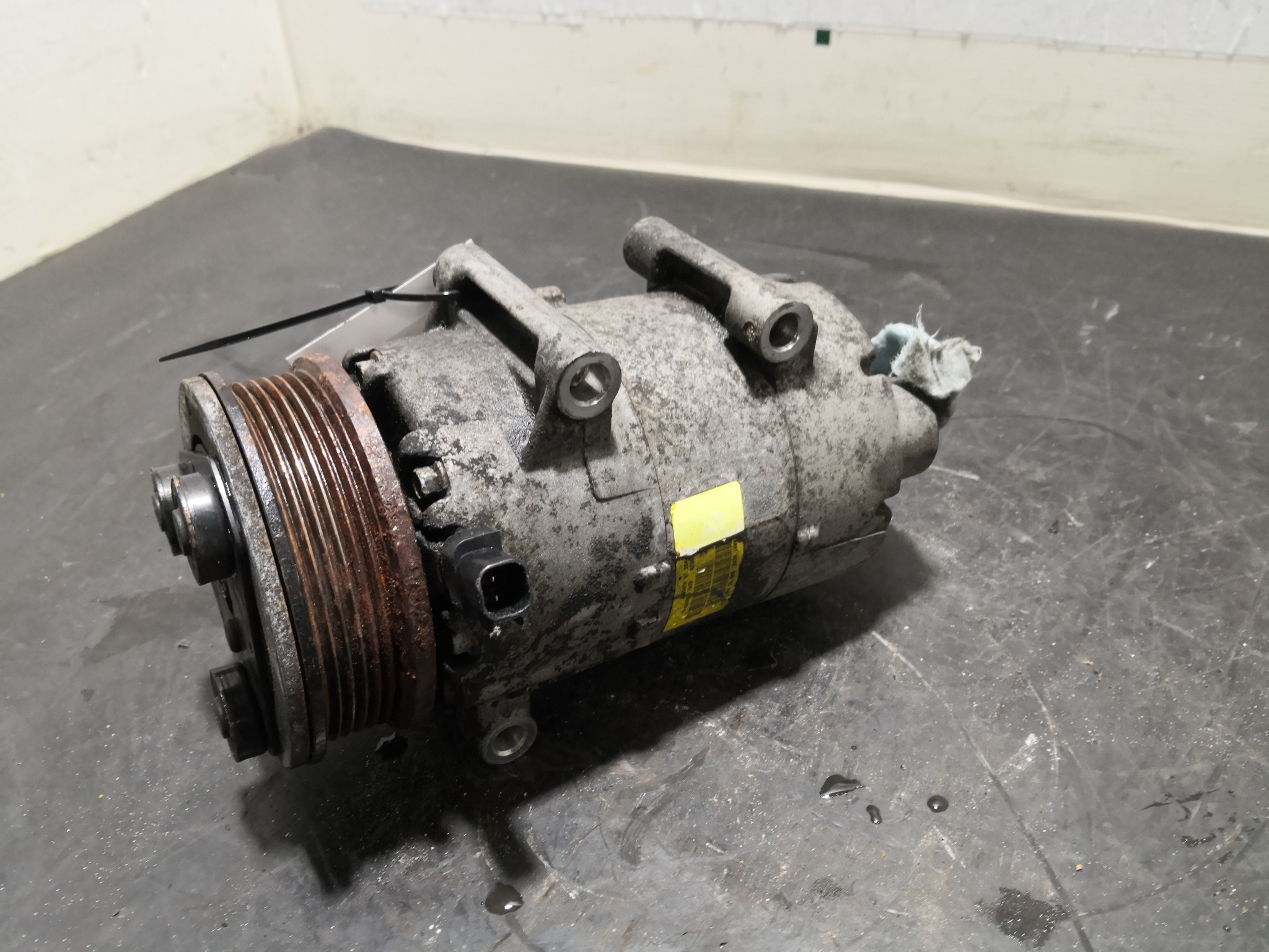 Compressor do Ar condicionado FORD S-MAX (WA6) | 06 - 14 Imagem-2