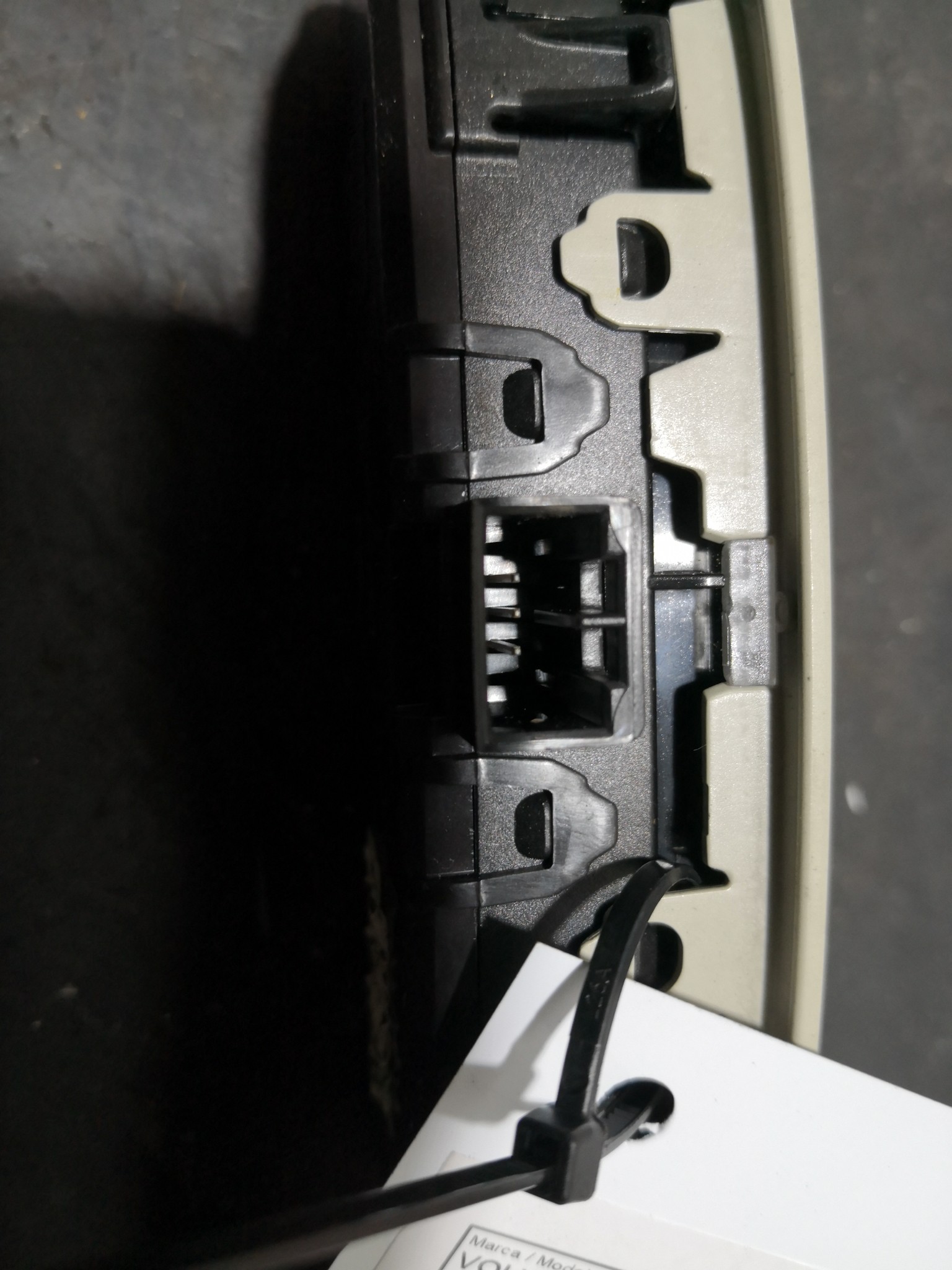 Plafonier  VOLVO V40 Hatchback (525, 526) | 12 -  Imagem-2