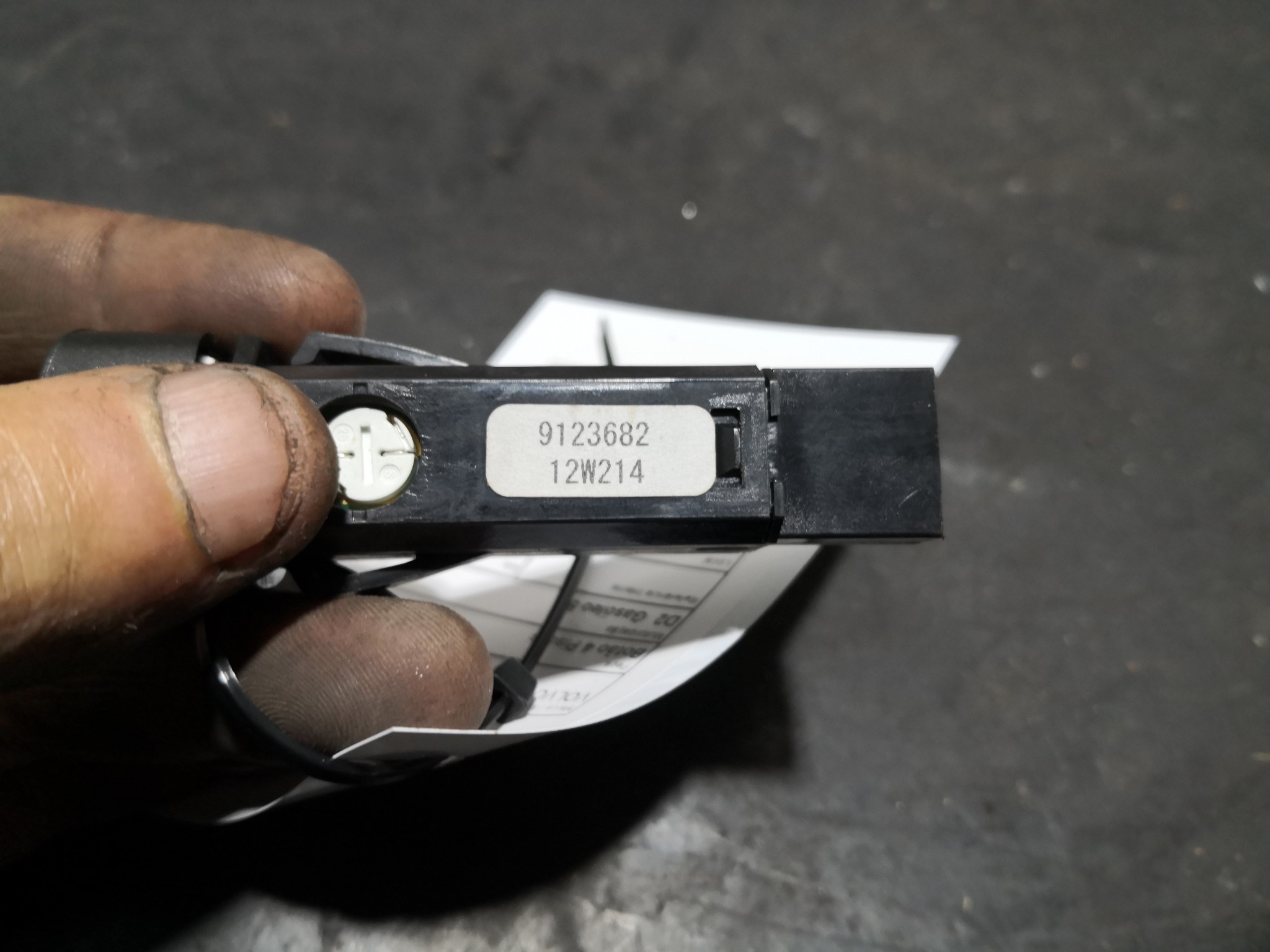 Botão 4 Piscas VOLVO V40 Hatchback (525, 526) | 12 -  Imagem-1